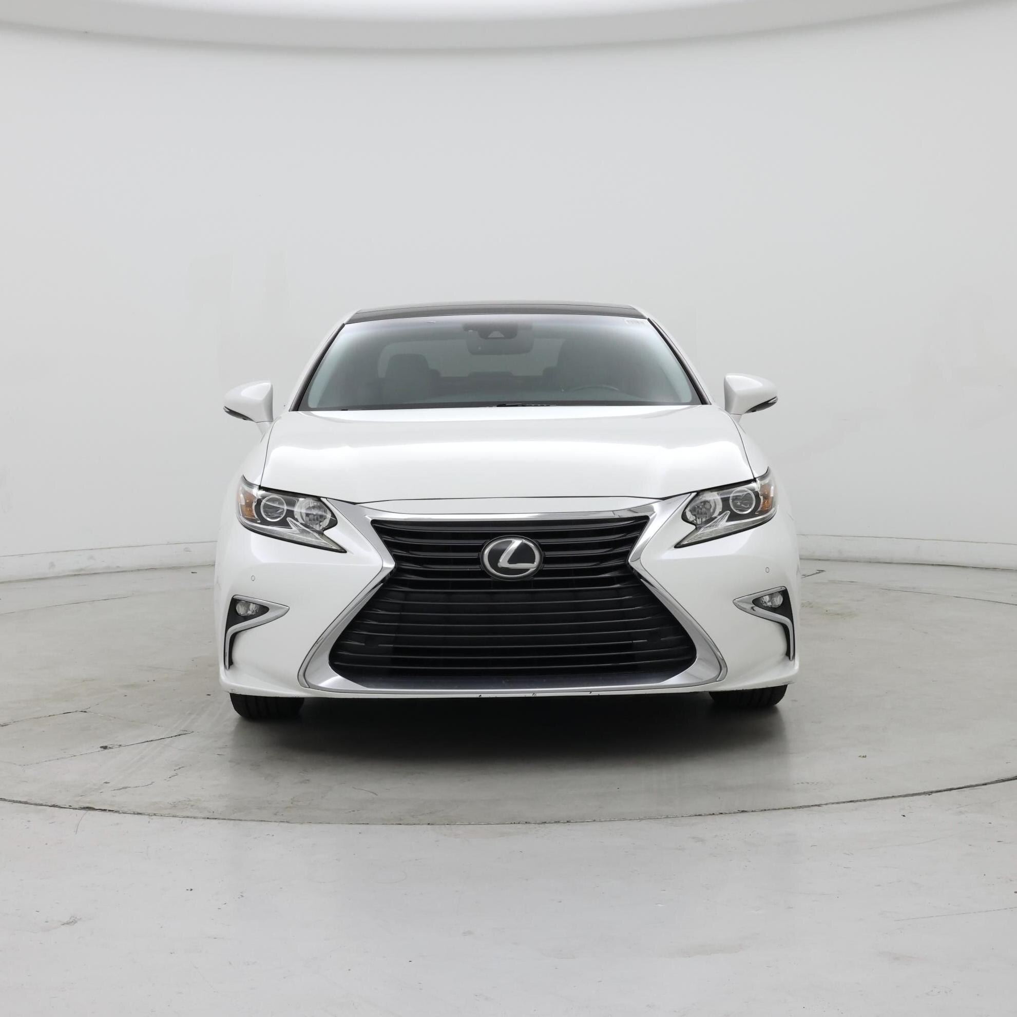 Thumbnail: 2018 Lexus ES - 5
