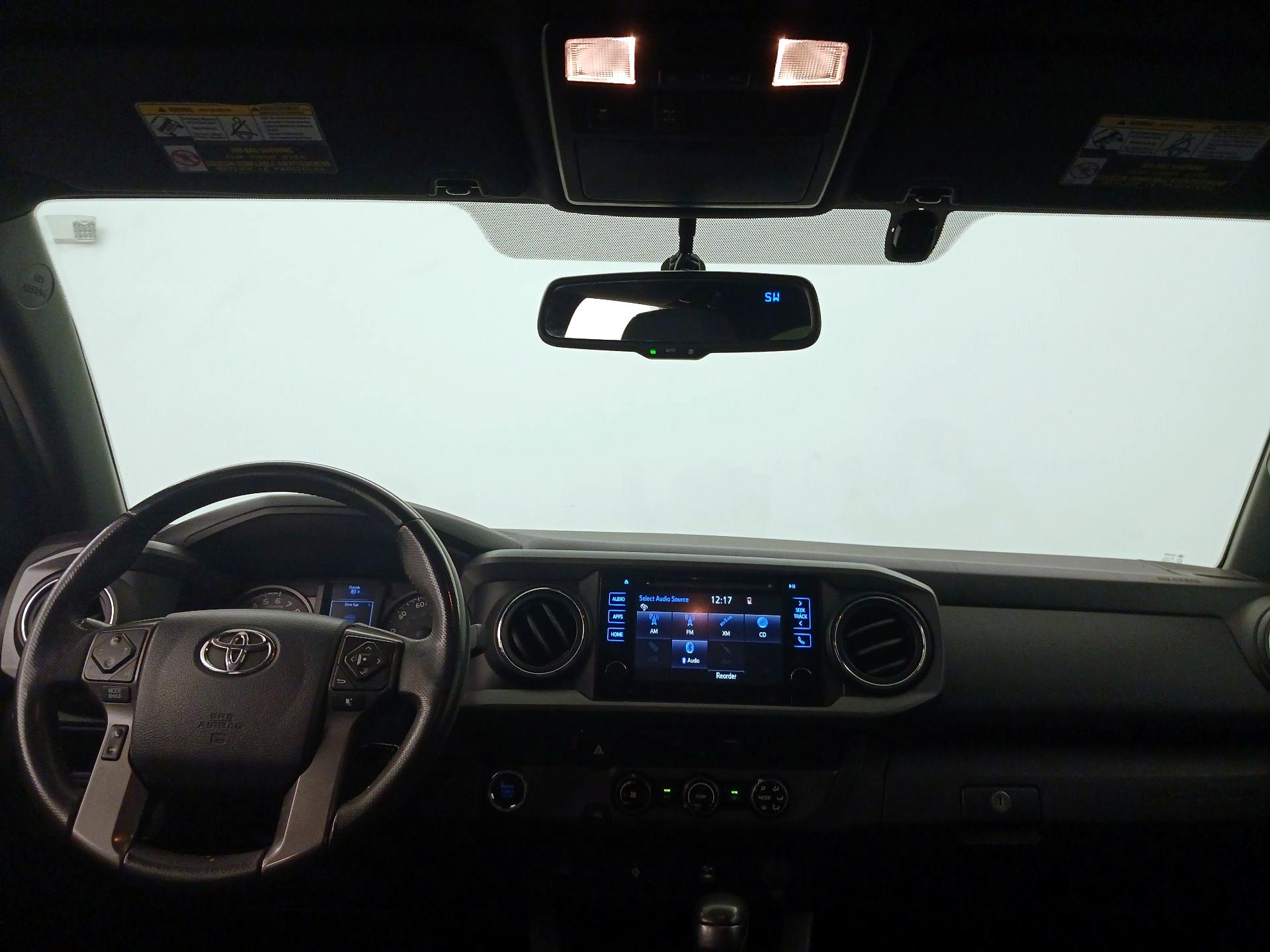 Thumbnail: 2017 Toyota Tacoma - 9
