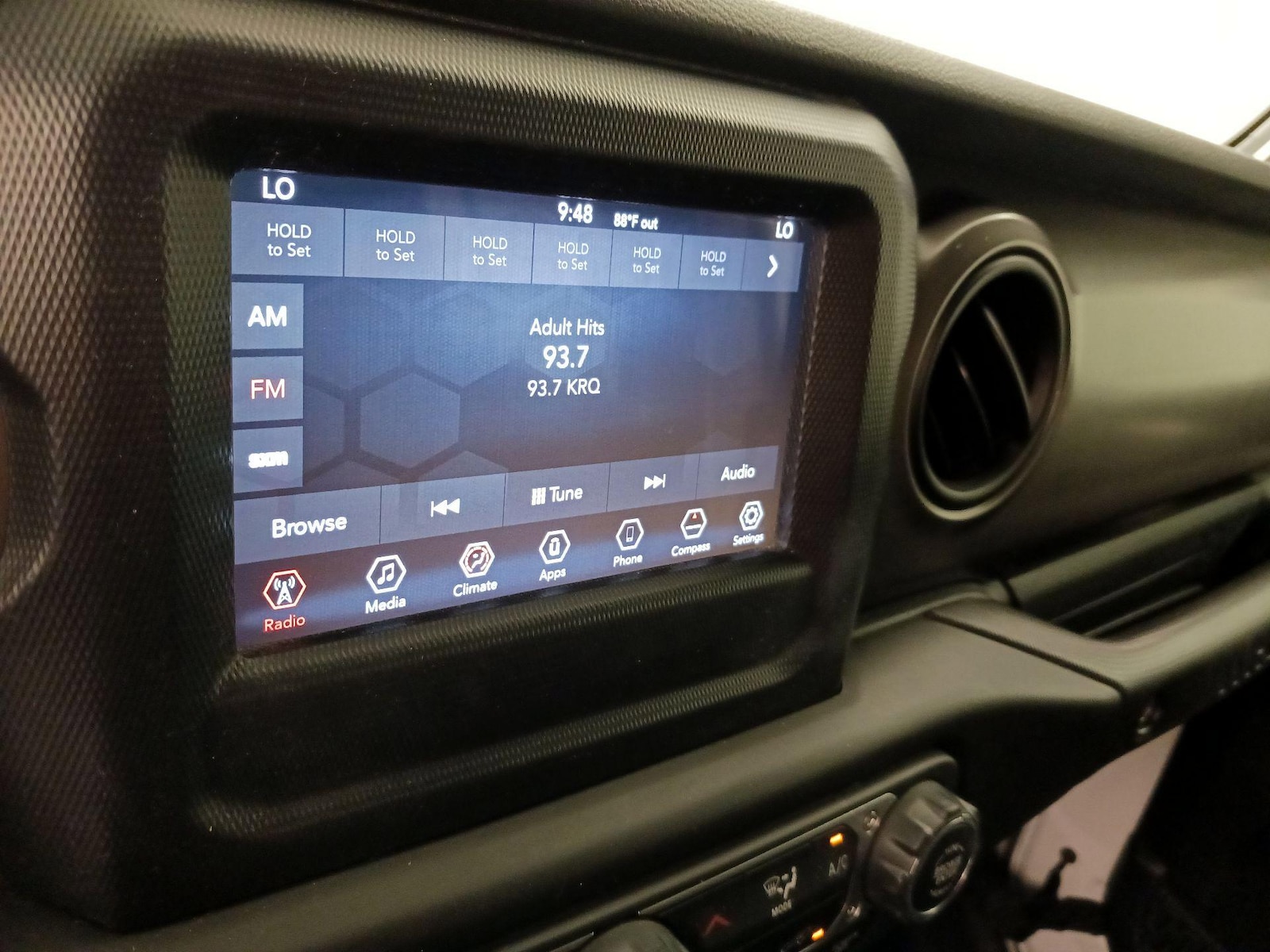 2018 Jeep All-New Wrangler Unlimited Sport S - Photo 16