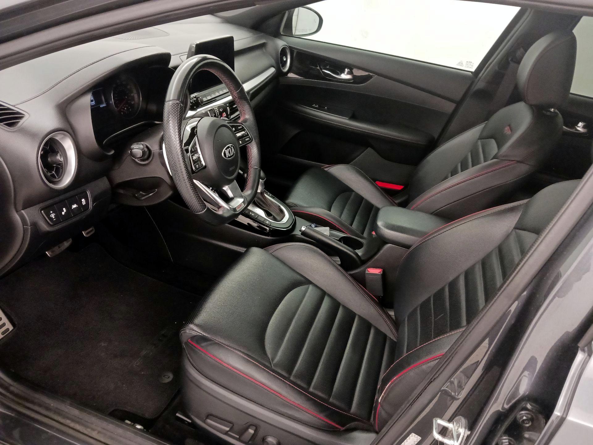 Thumbnail: 2021 Kia Forte - 11