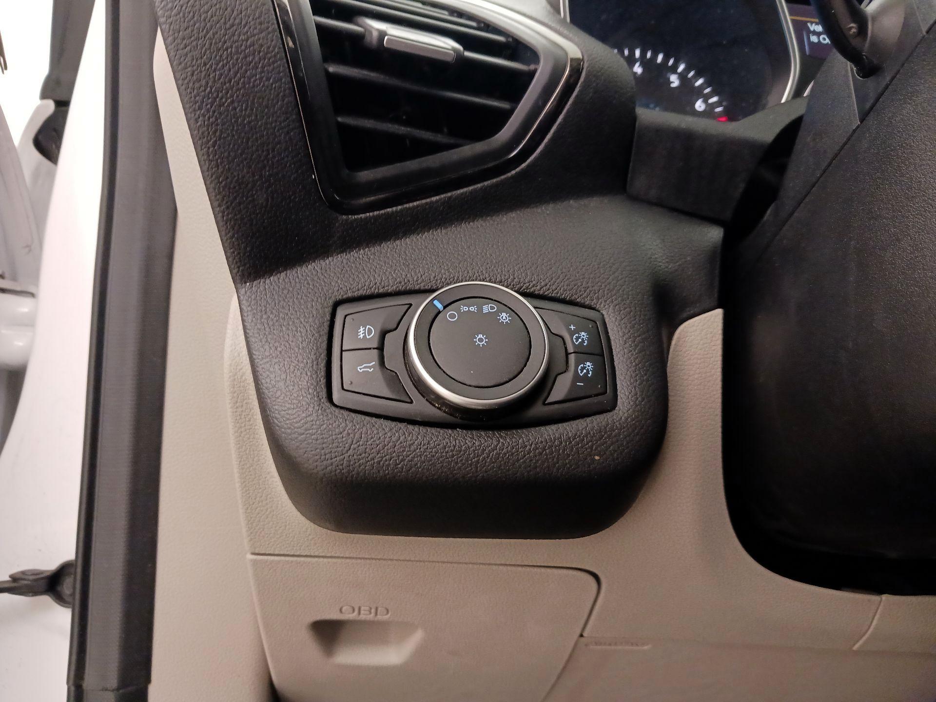 Thumbnail: 2018 Ford Escape - 13