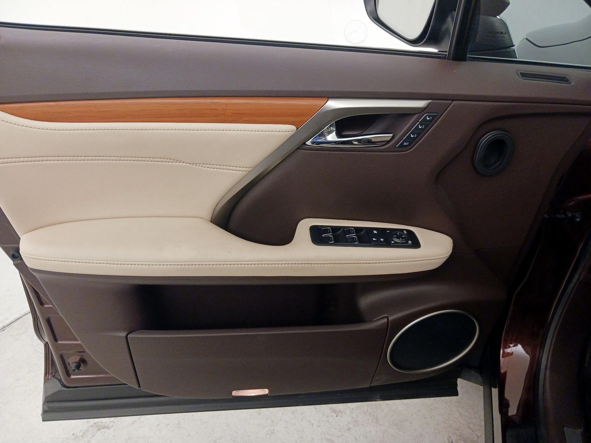 Thumbnail: 2016 Lexus RX - 12