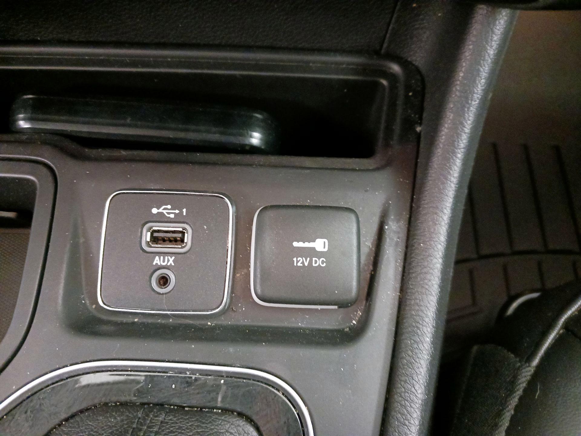Thumbnail: 2021 Jeep Cherokee - 18