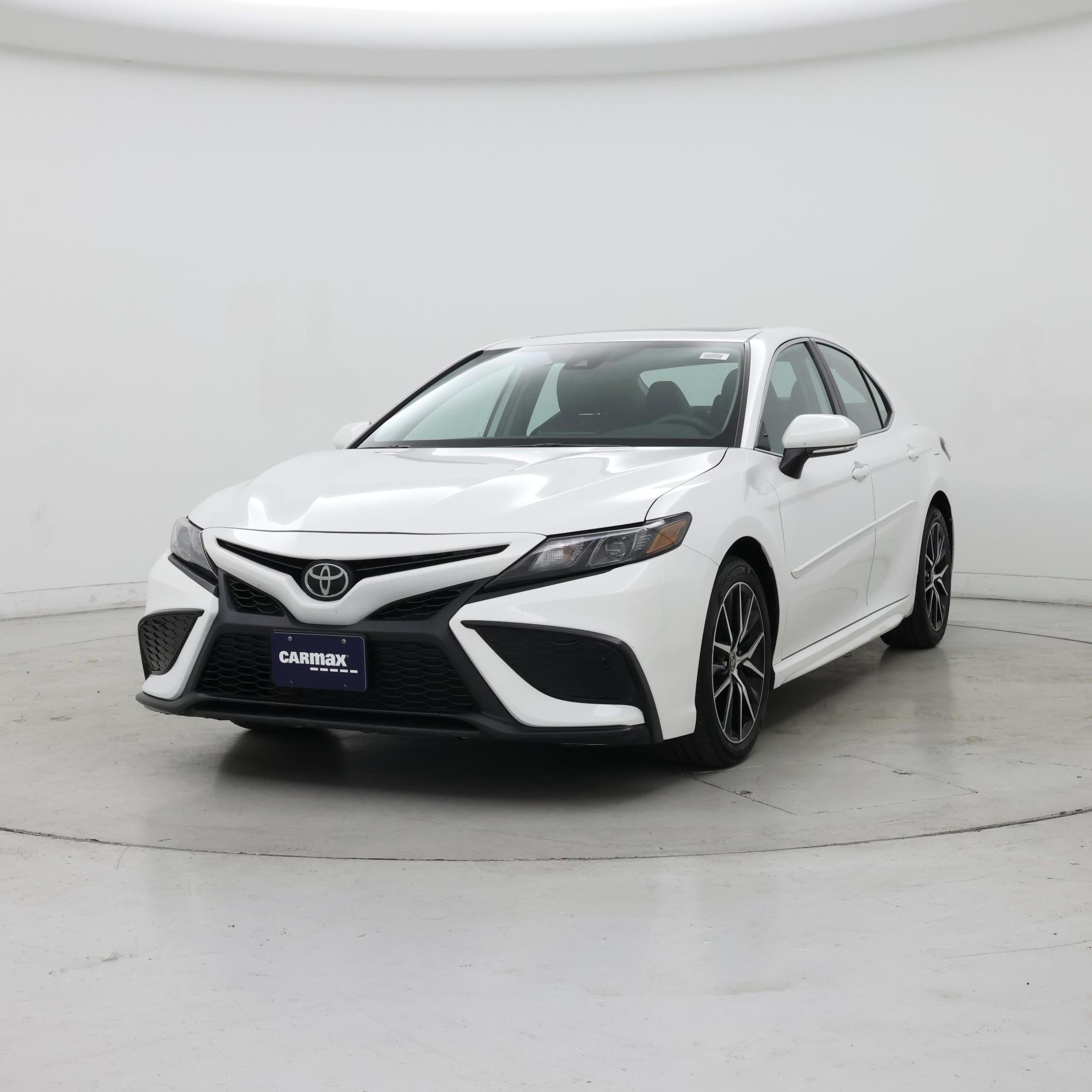 Thumbnail: 2023 Toyota Camry - 4