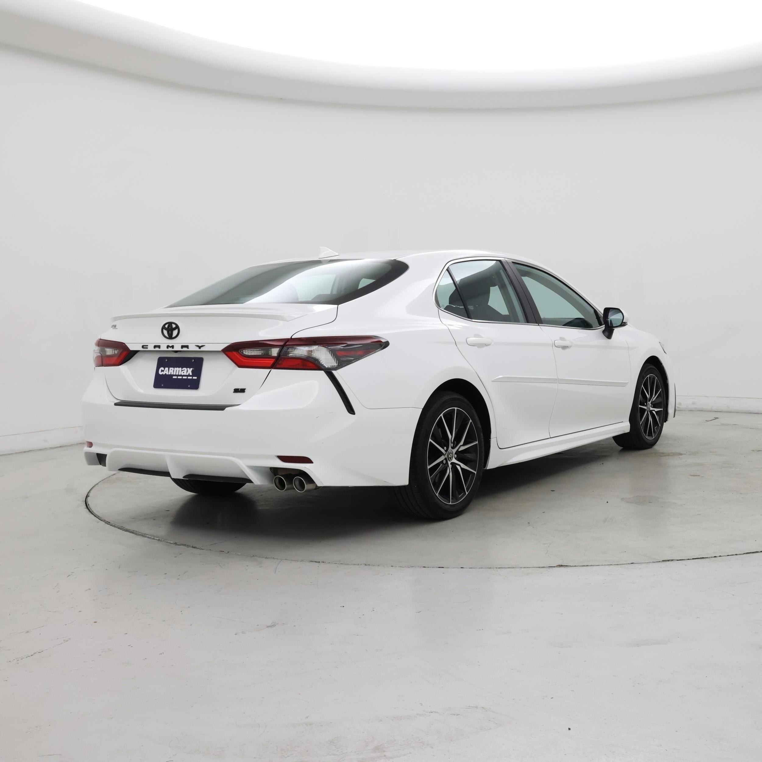 Thumbnail: 2023 Toyota Camry - 8