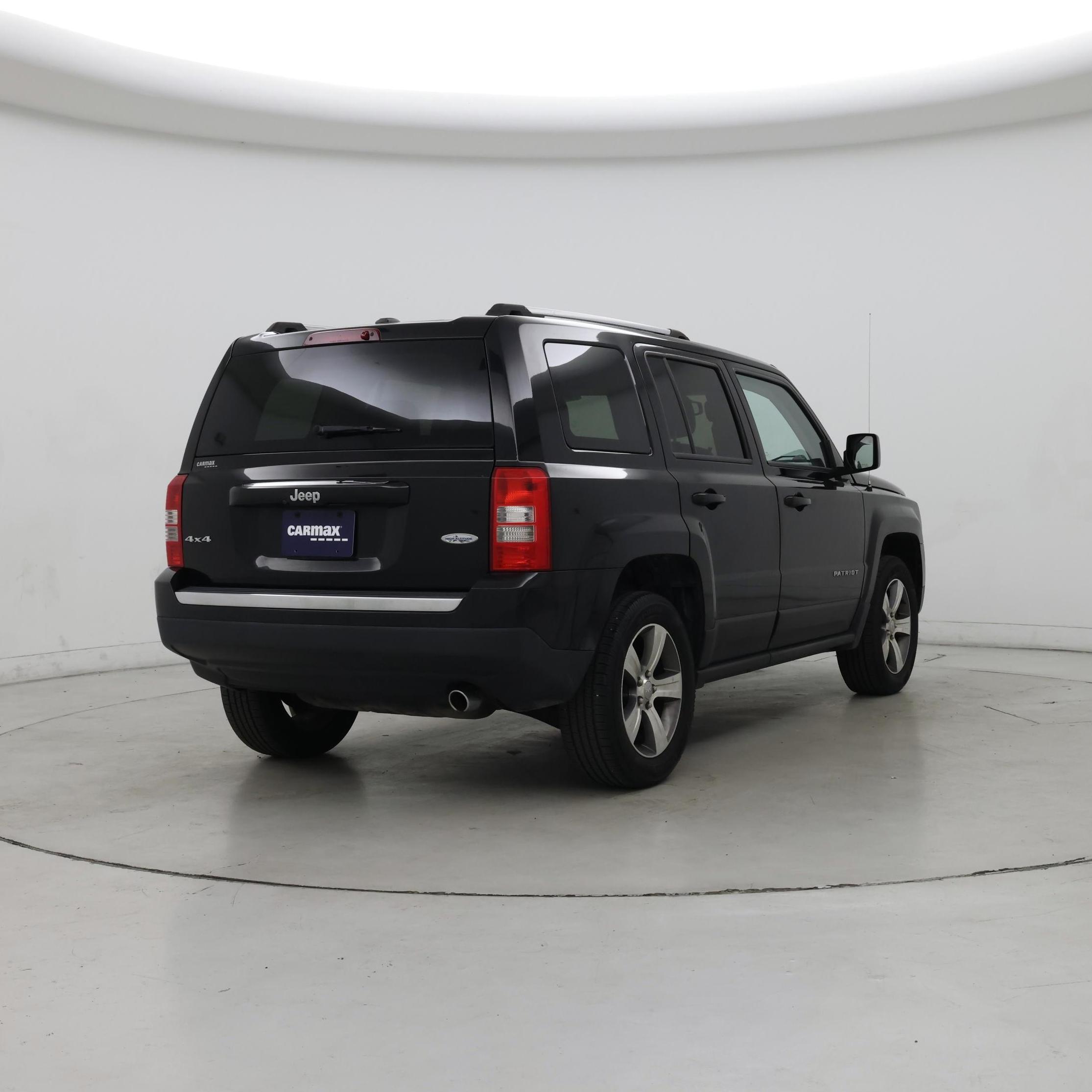 Thumbnail: 2017 Jeep Patriot - 8