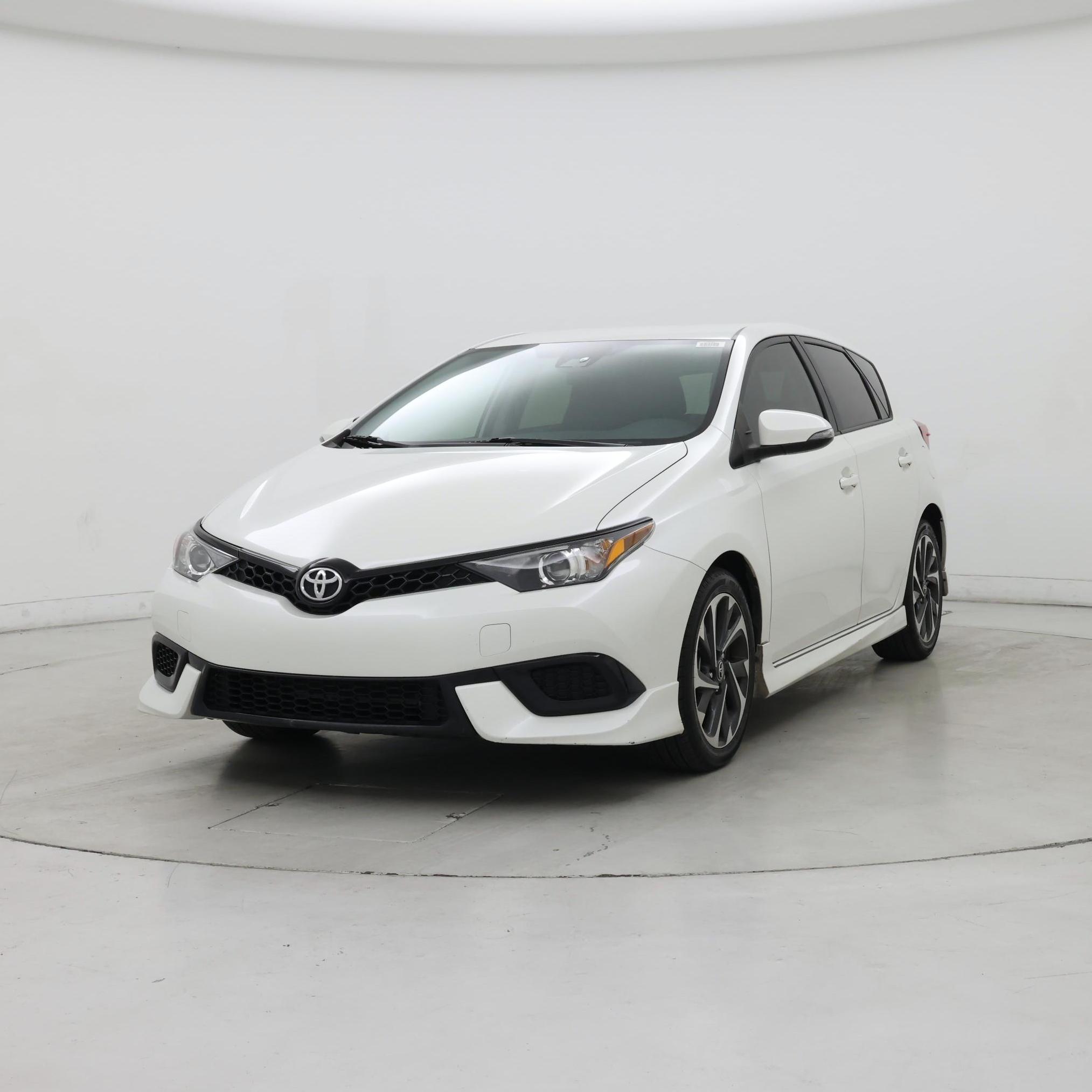 Thumbnail: 2017 Toyota Corolla iM - 4