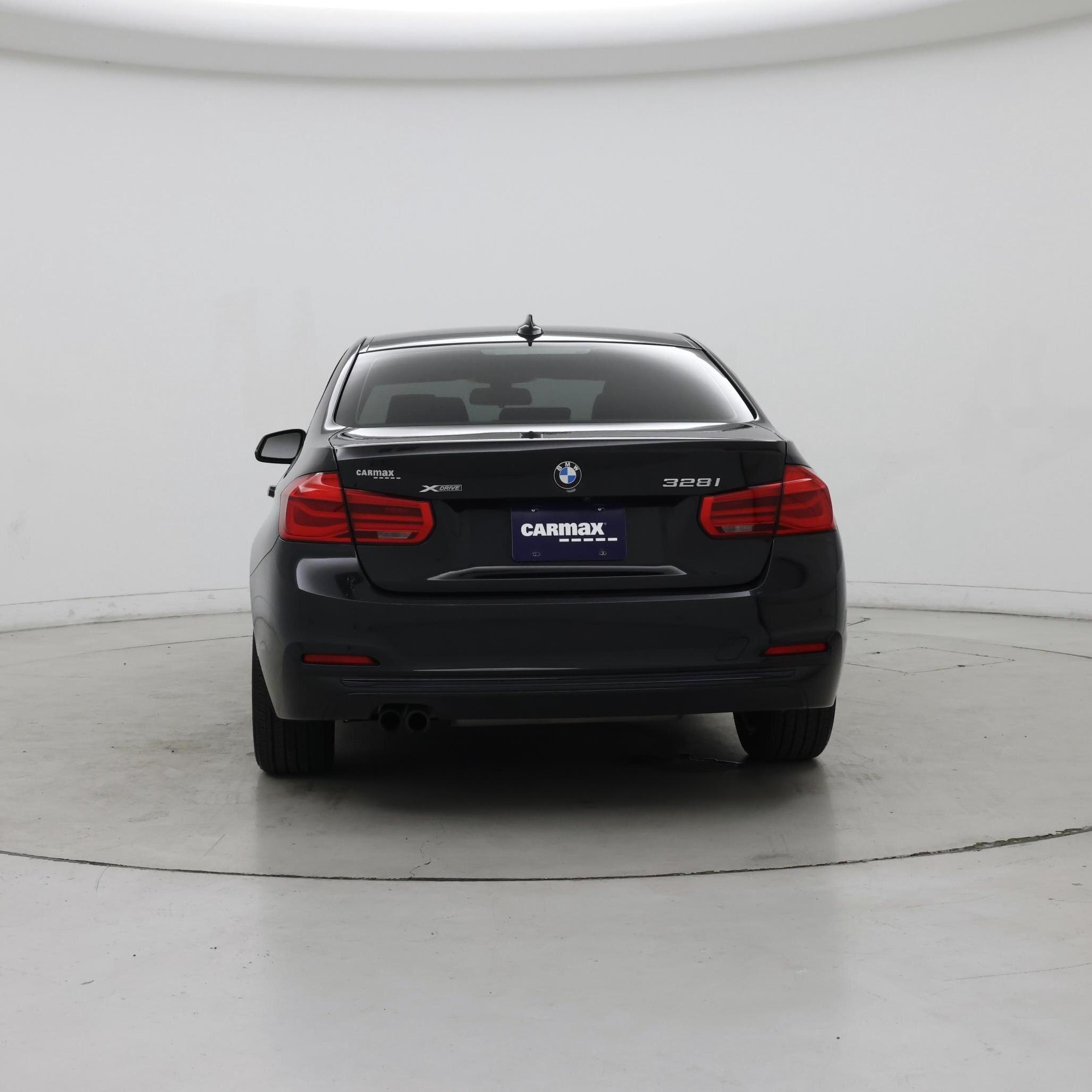 Thumbnail: 2016 BMW 3 Series - 6