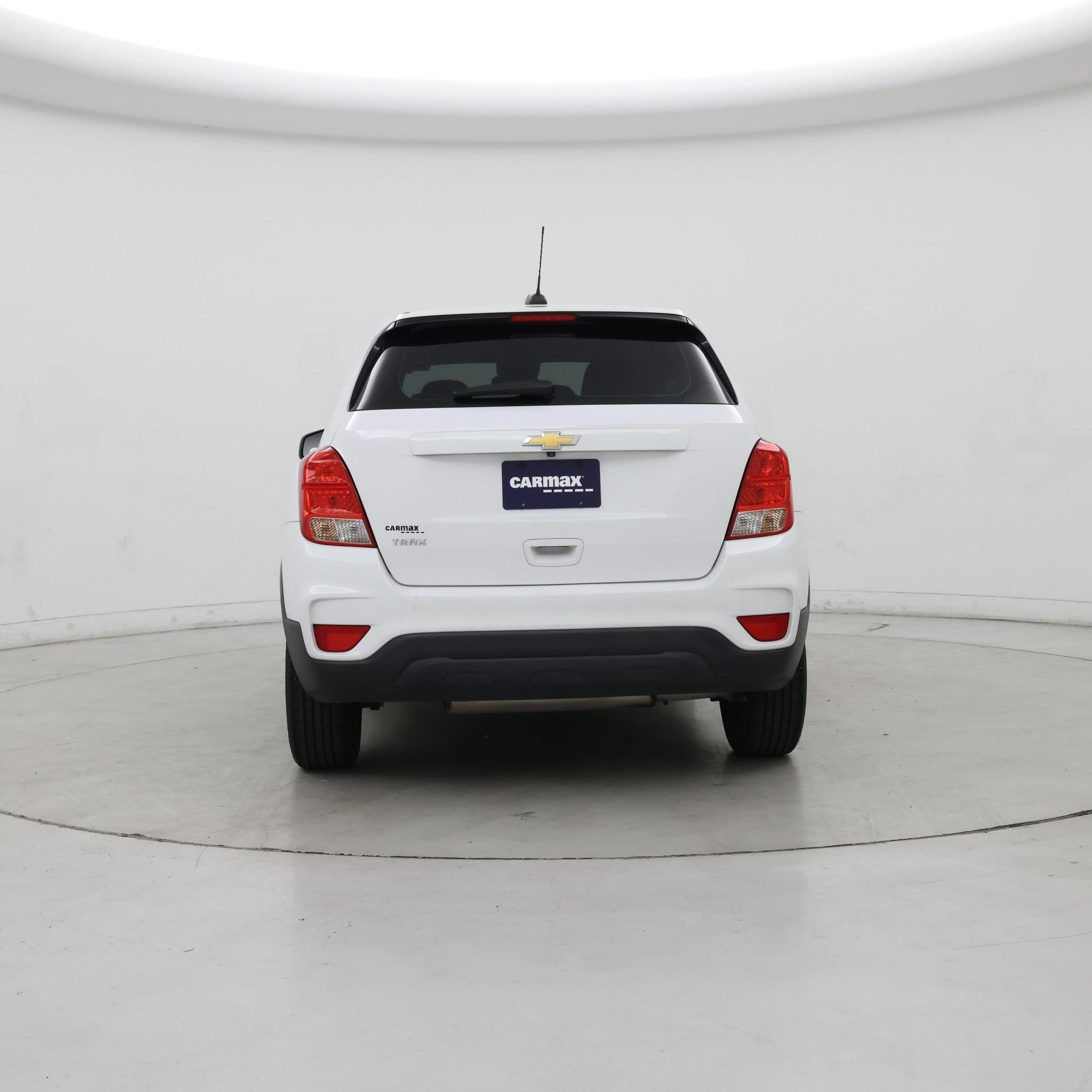 Thumbnail: 2017 Chevrolet Trax - 6