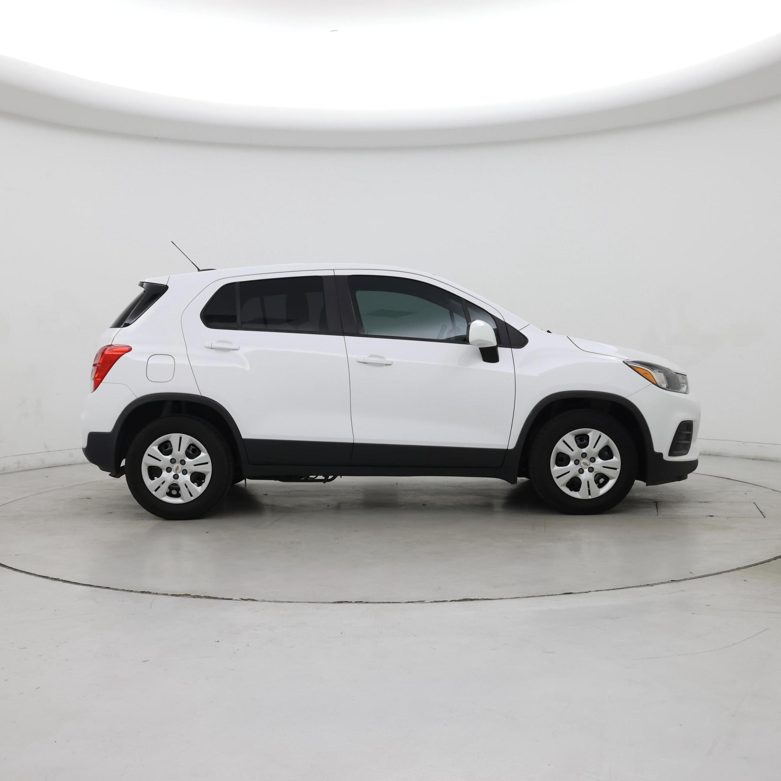 Thumbnail: 2017 Chevrolet Trax - 7