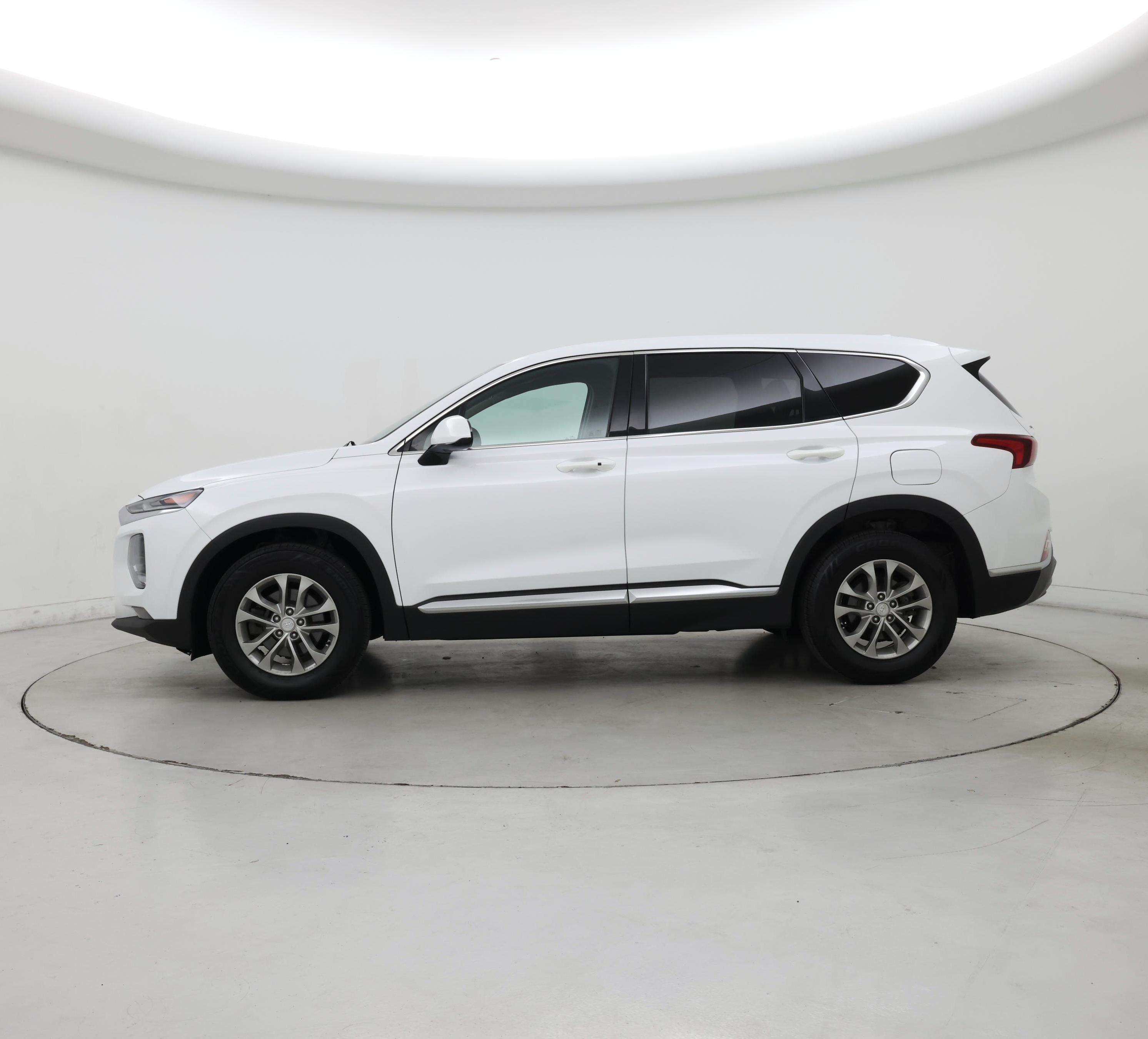 Thumbnail: 2019 Hyundai Santa Fe - 3