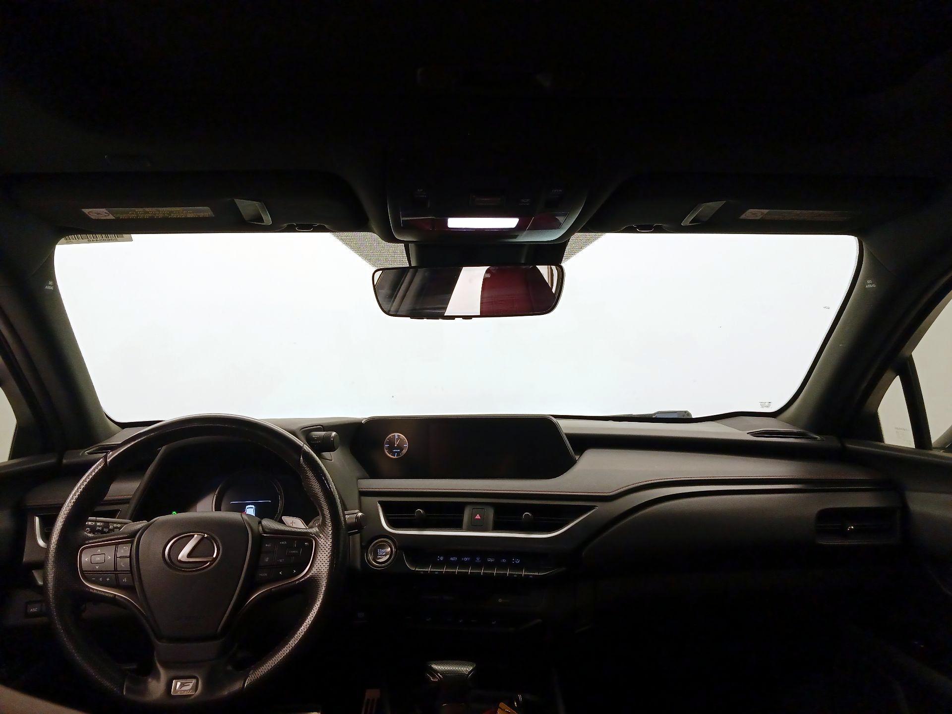 Thumbnail: 2019 Lexus UX - 9