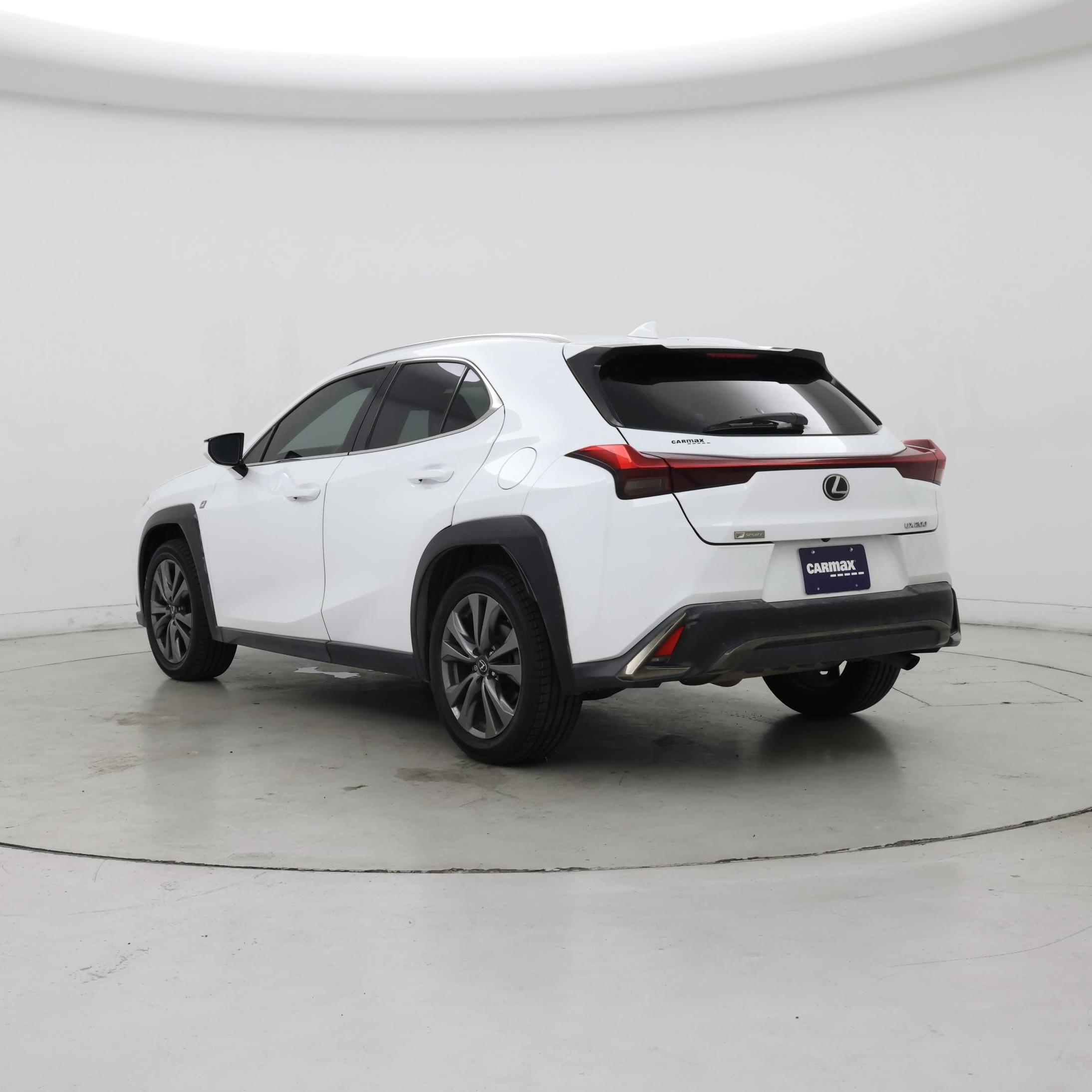 Thumbnail: 2019 Lexus UX - 2