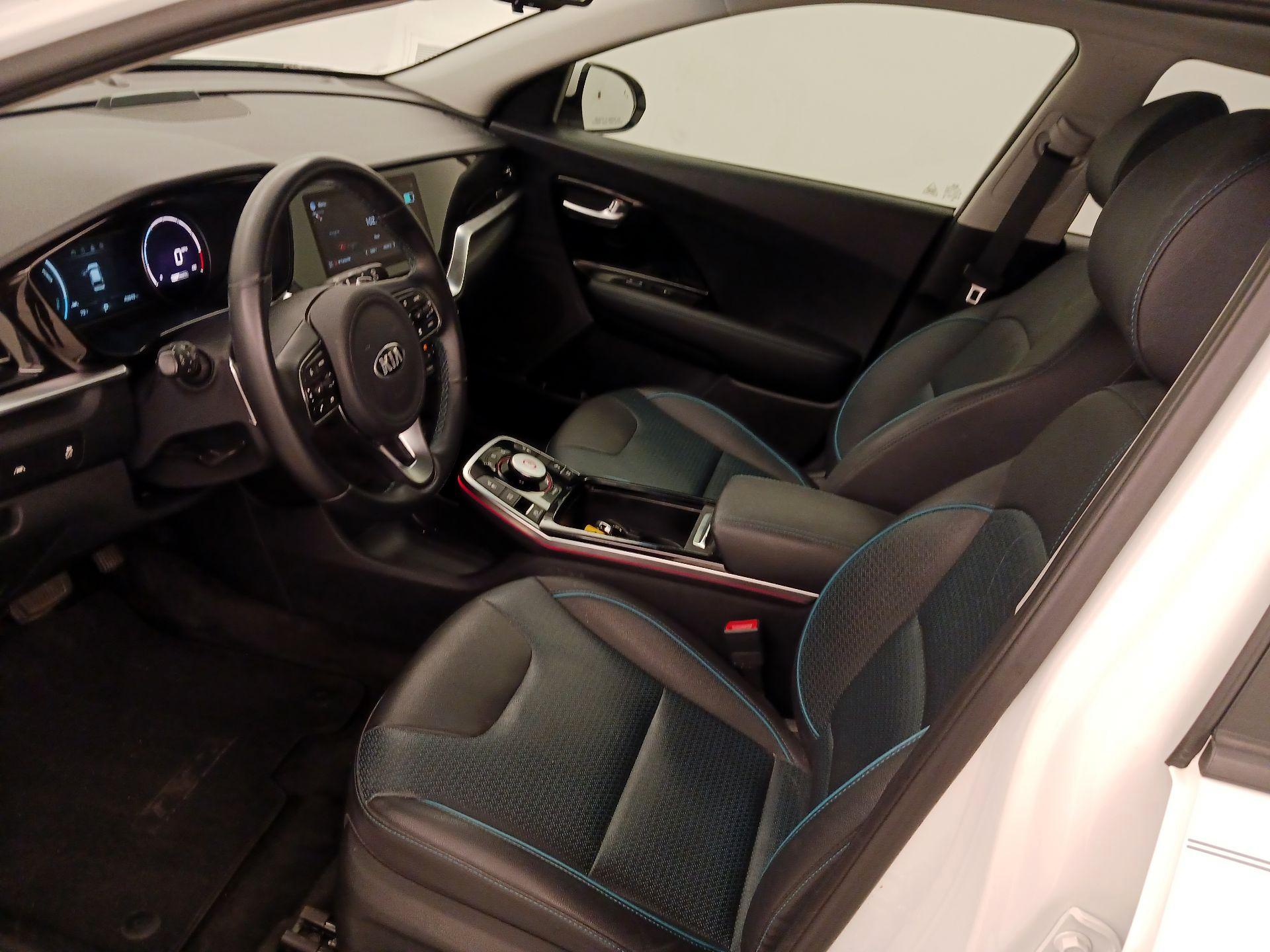 Thumbnail: 2020 Kia Niro - 11