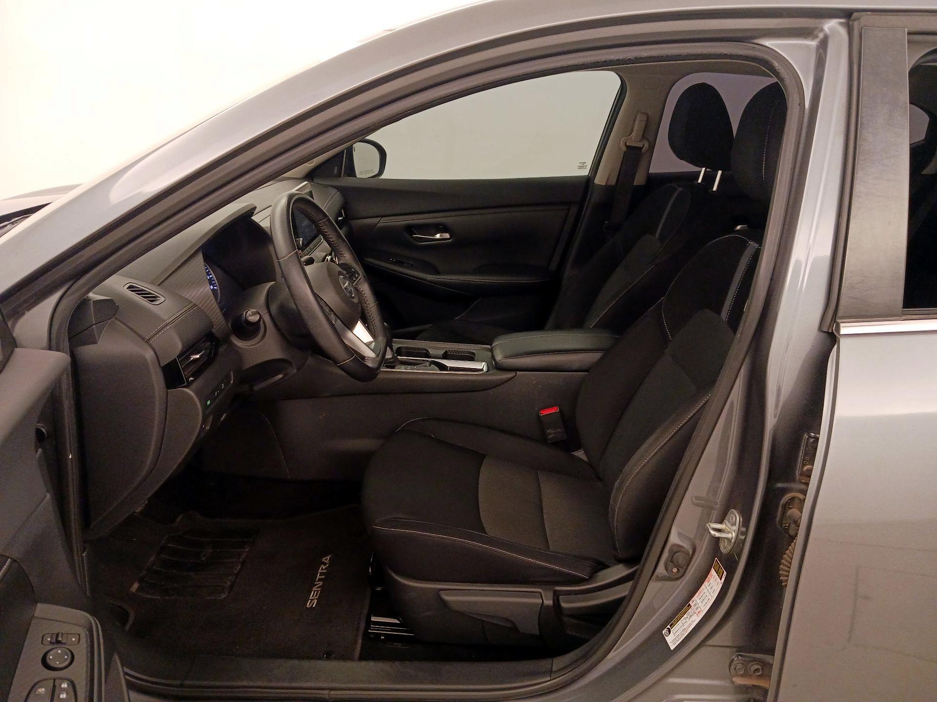 Thumbnail: 2020 Nissan Sentra - 11