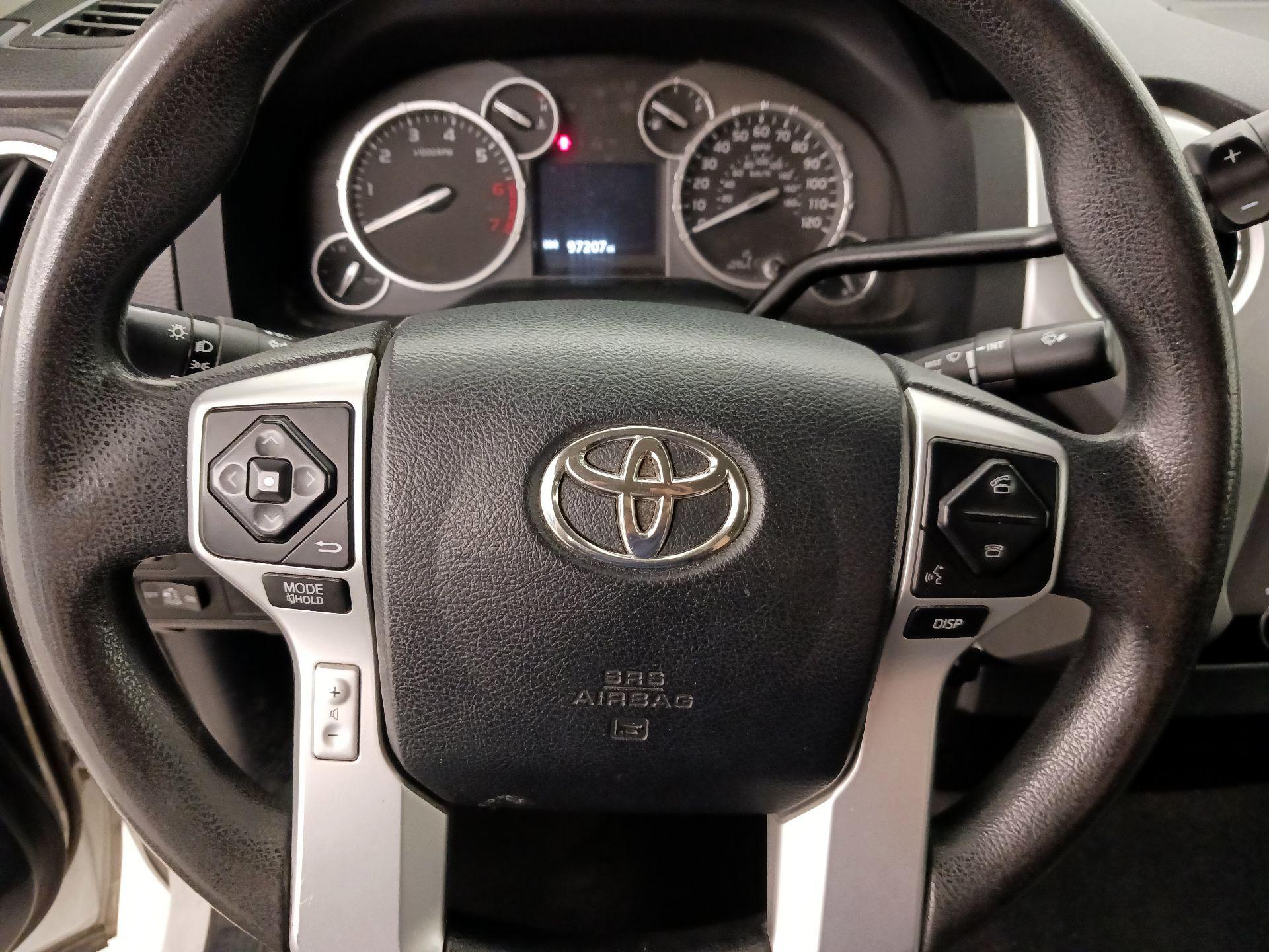 Thumbnail: 2015 Toyota Tundra - 10