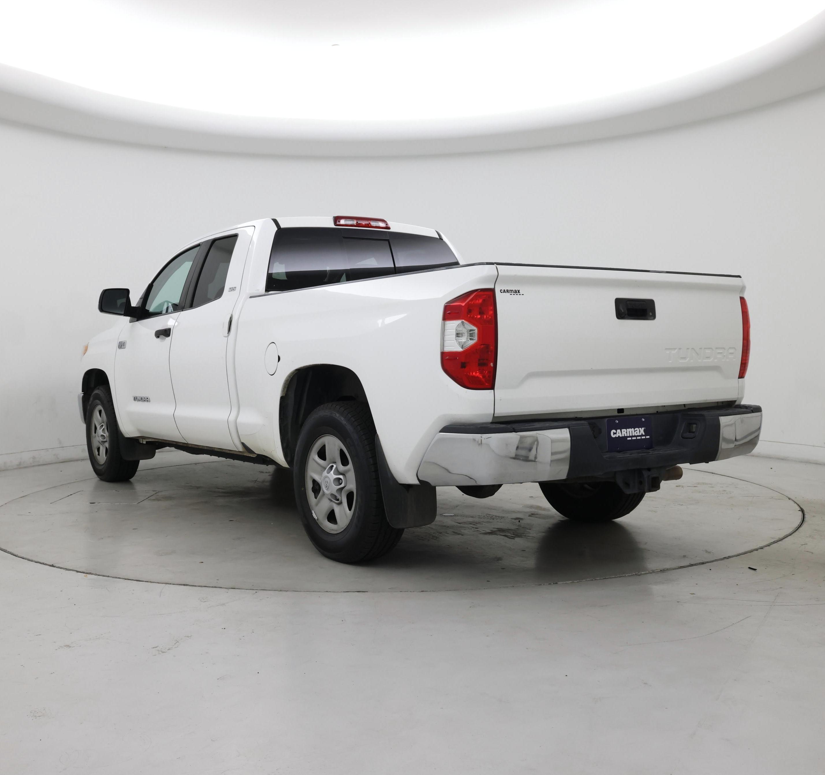 Thumbnail: 2015 Toyota Tundra - 2