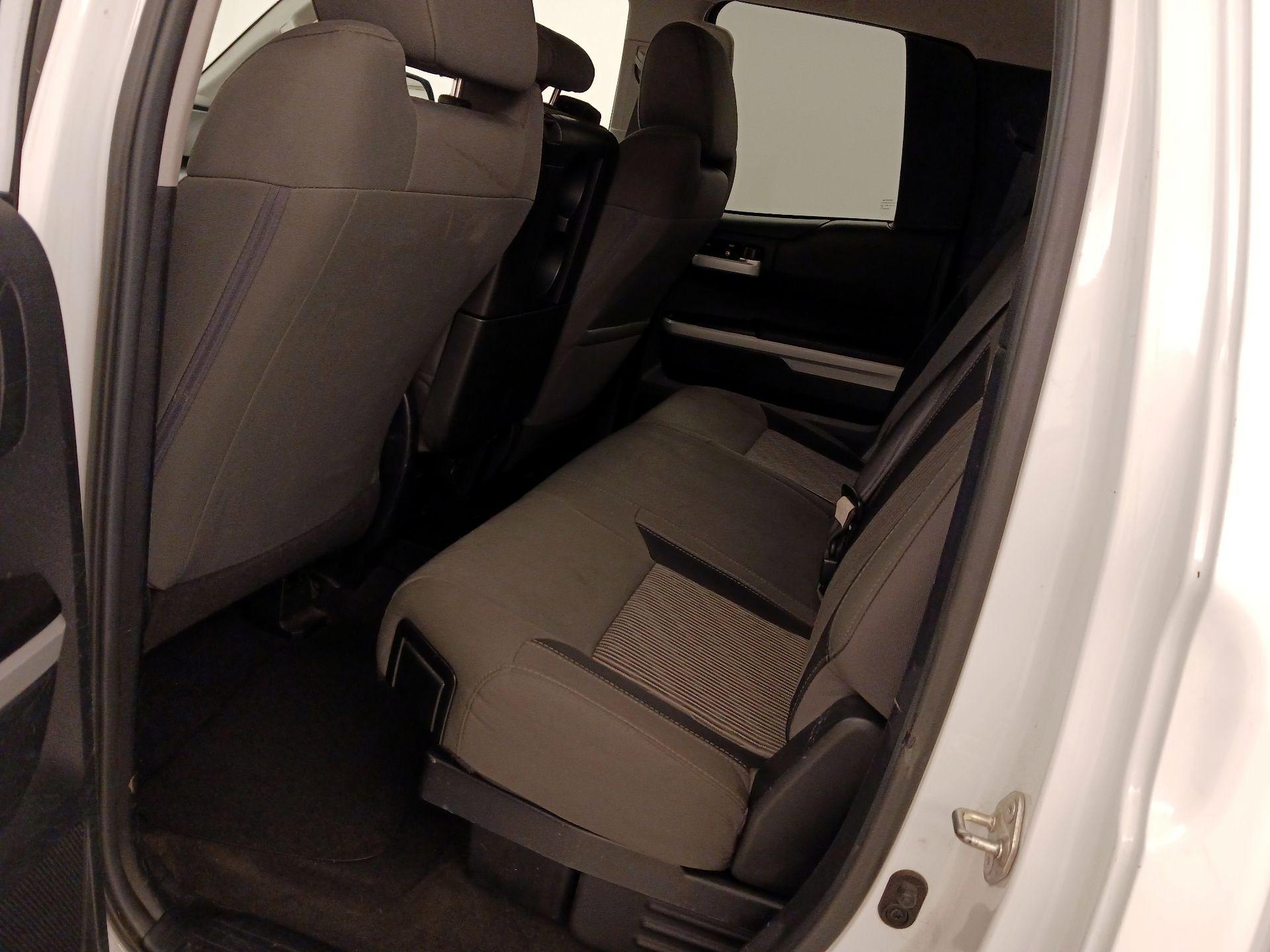Thumbnail: 2015 Toyota Tundra - 19