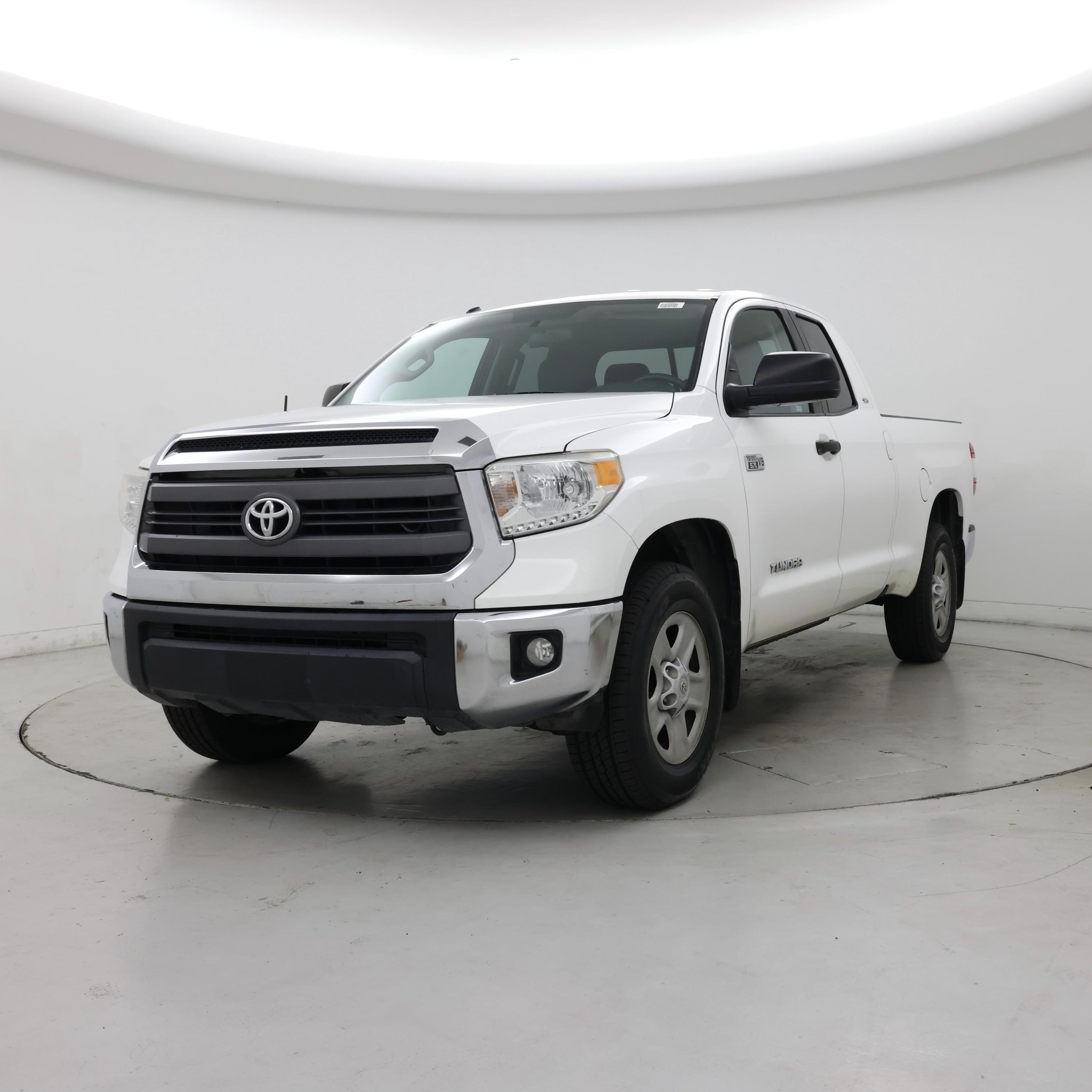 Thumbnail: 2015 Toyota Tundra - 4