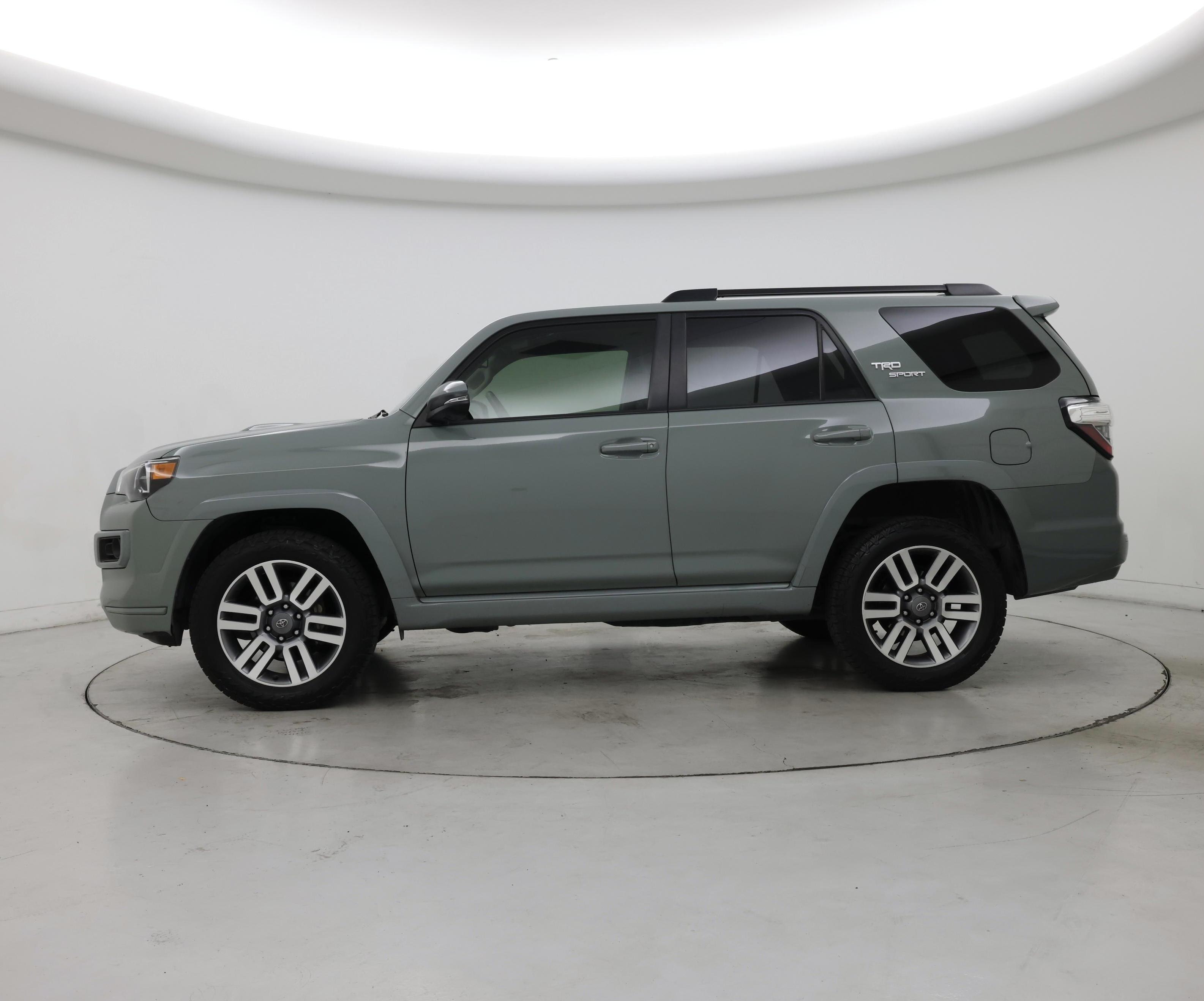 Thumbnail: 2023 Toyota 4Runner - 3