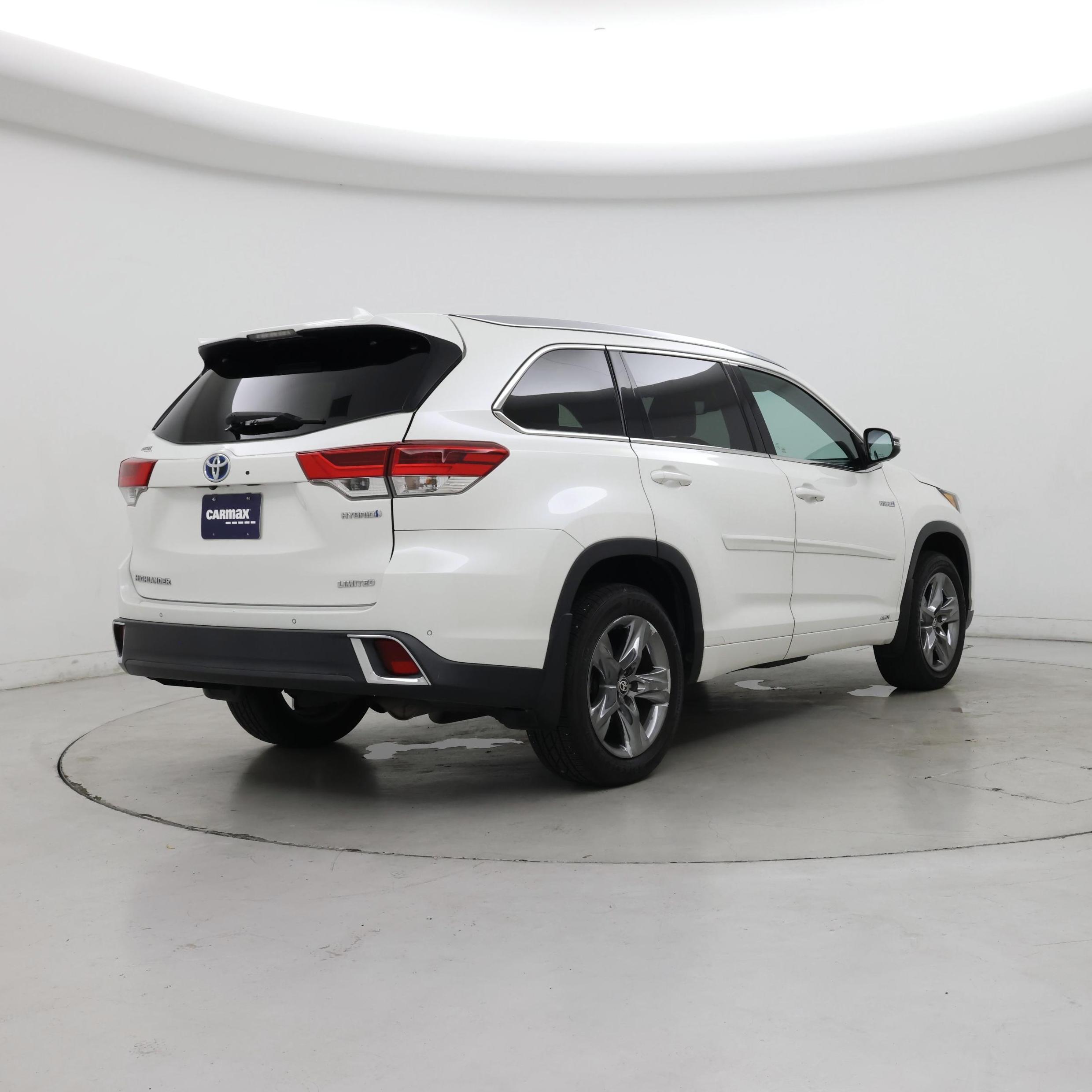Thumbnail: 2019 Toyota Highlander - 8