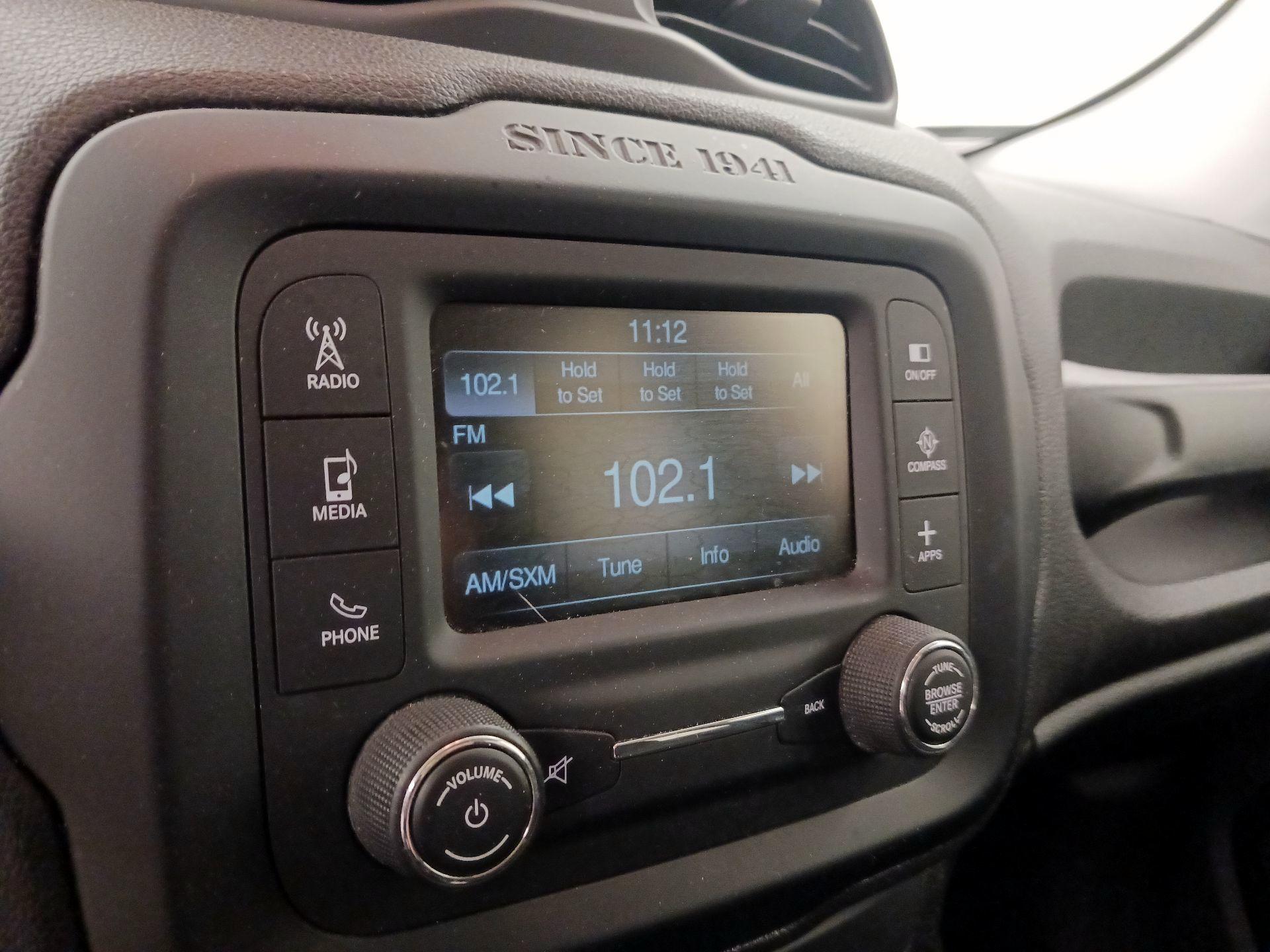 Thumbnail: 2017 Jeep Renegade - 15