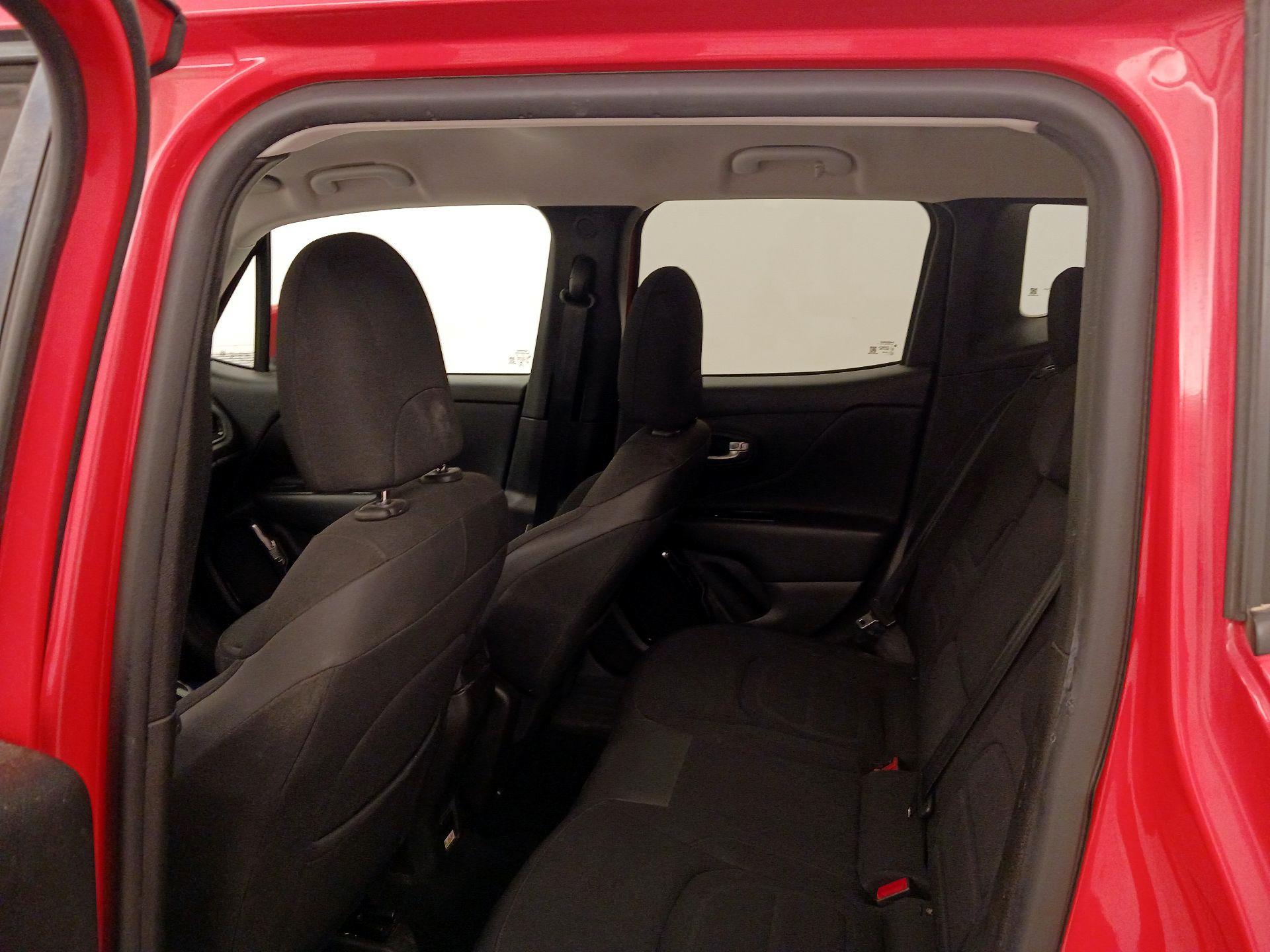 Thumbnail: 2017 Jeep Renegade - 19