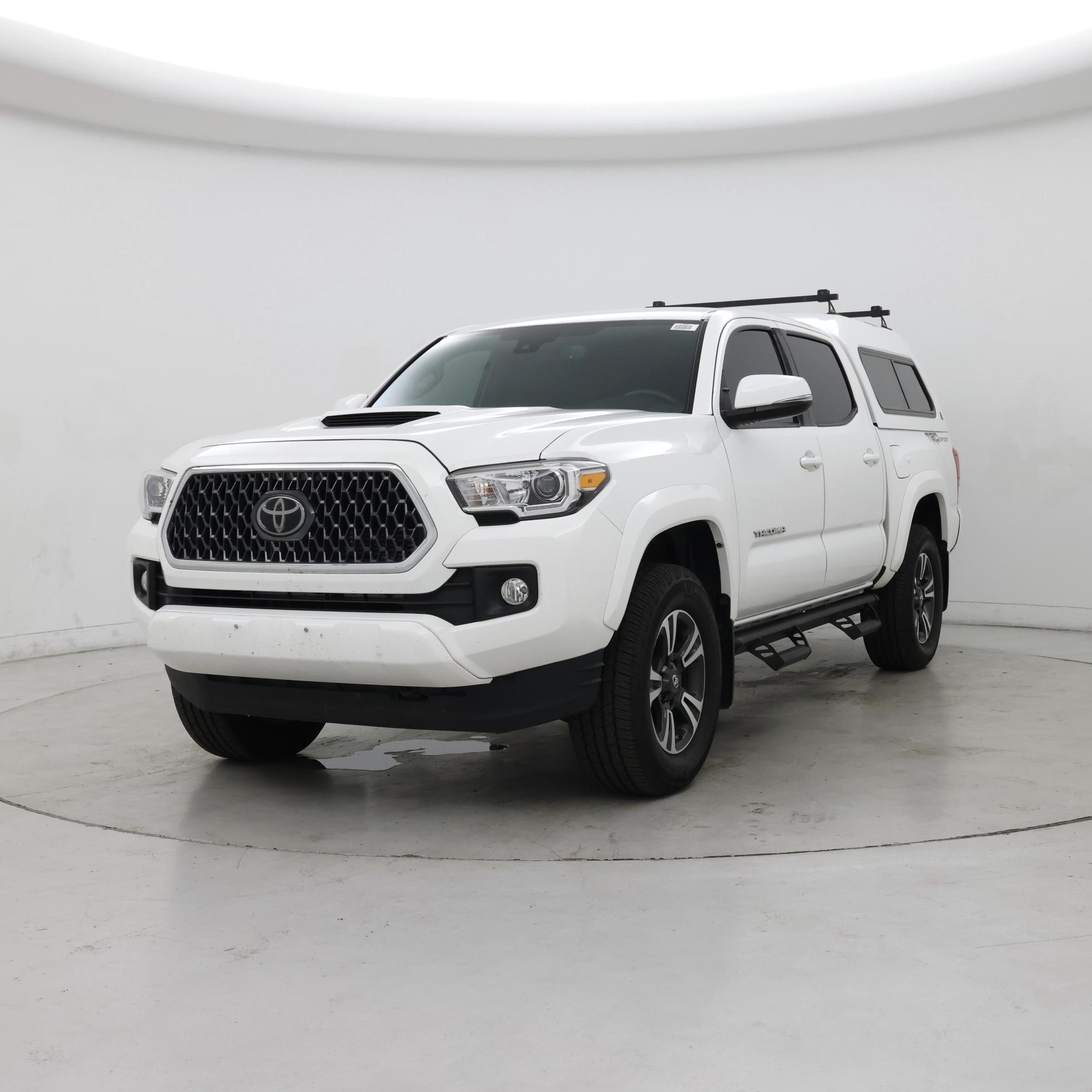 Thumbnail: 2019 Toyota Tacoma - 4
