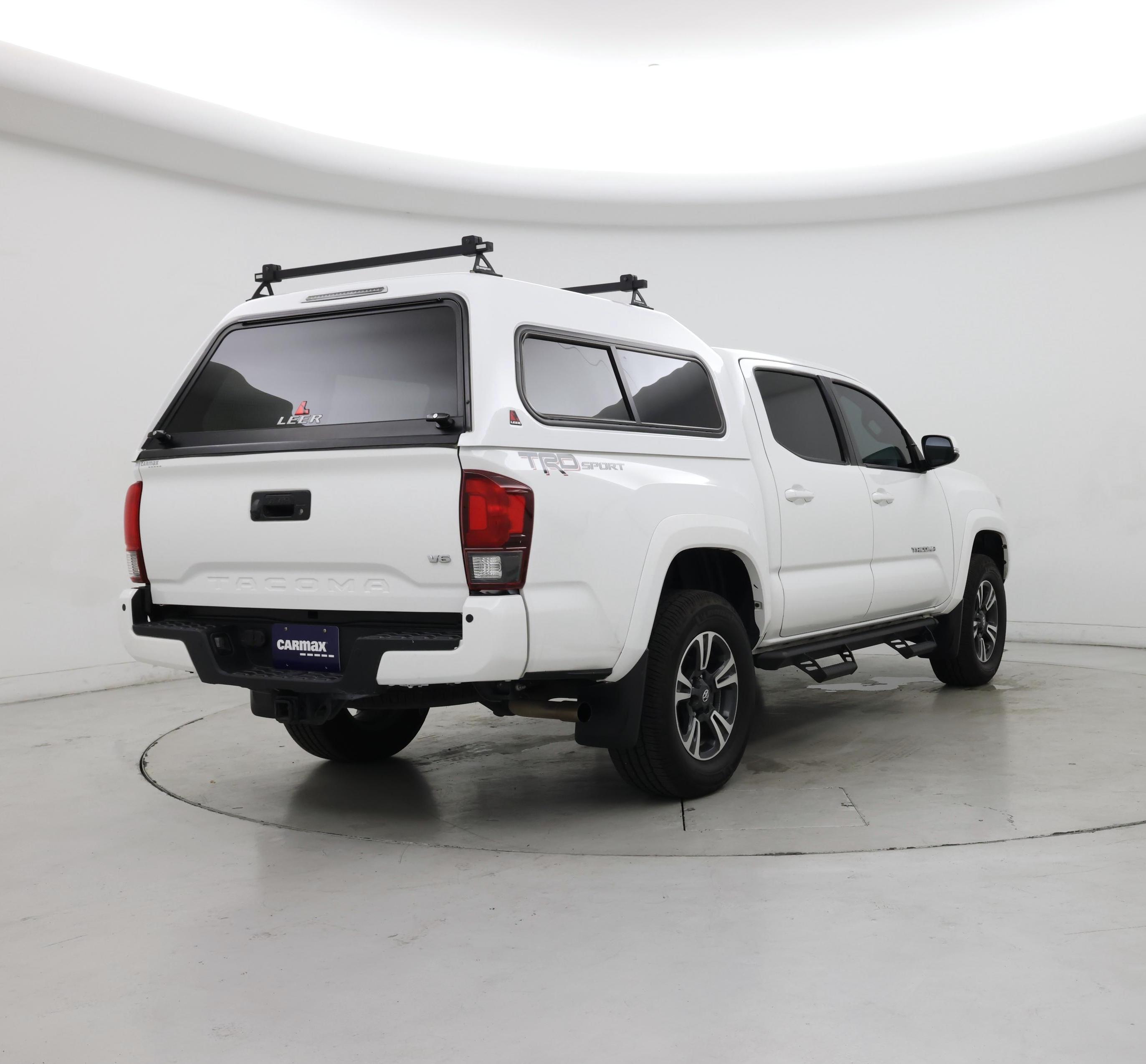 Thumbnail: 2019 Toyota Tacoma - 8