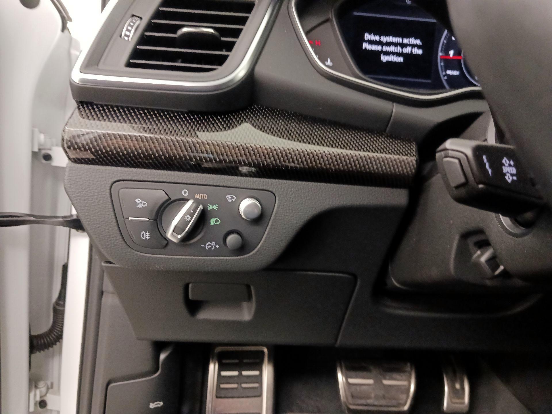 Thumbnail: 2019 Audi SQ5 - 13