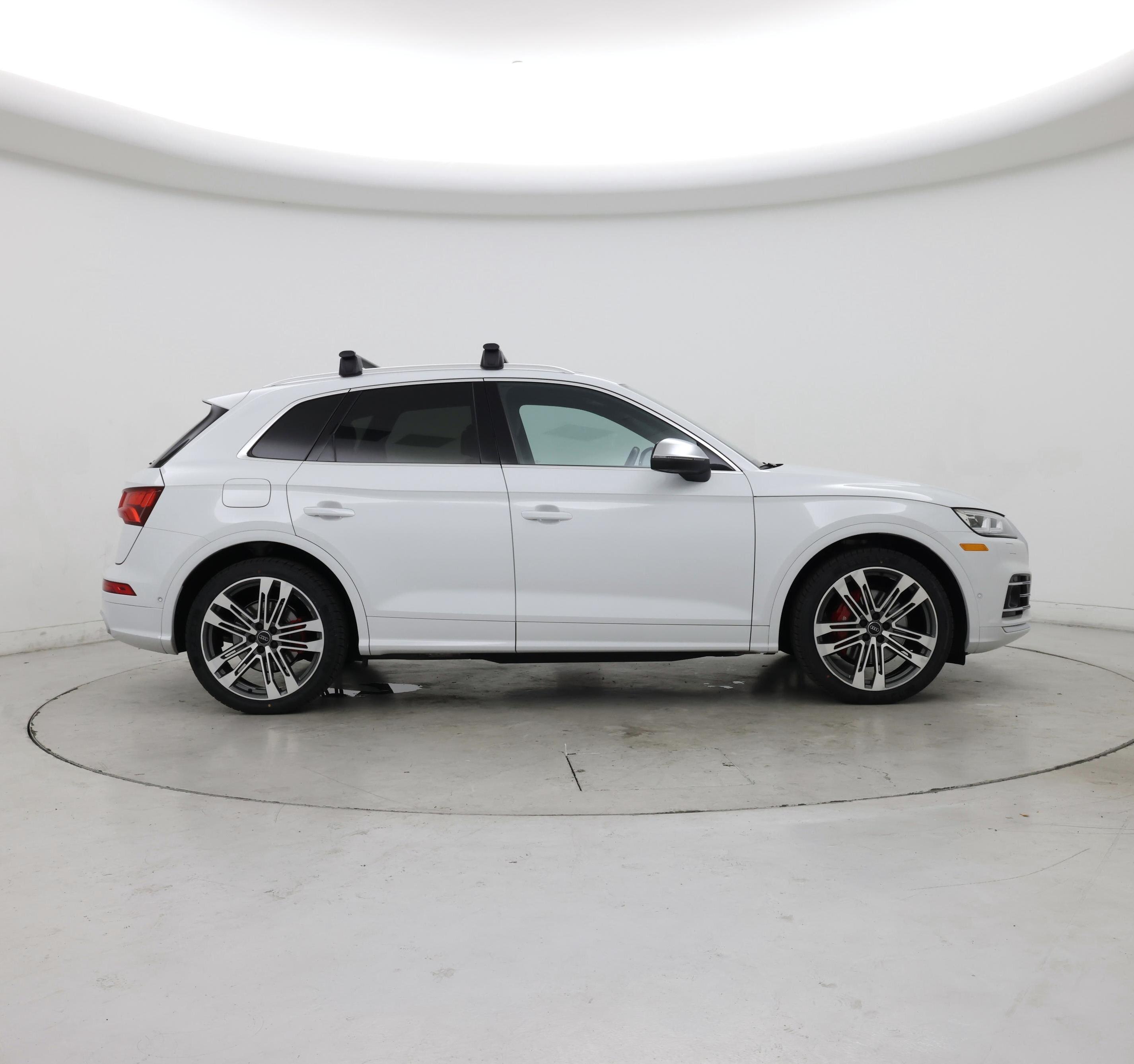 Thumbnail: 2019 Audi SQ5 - 7