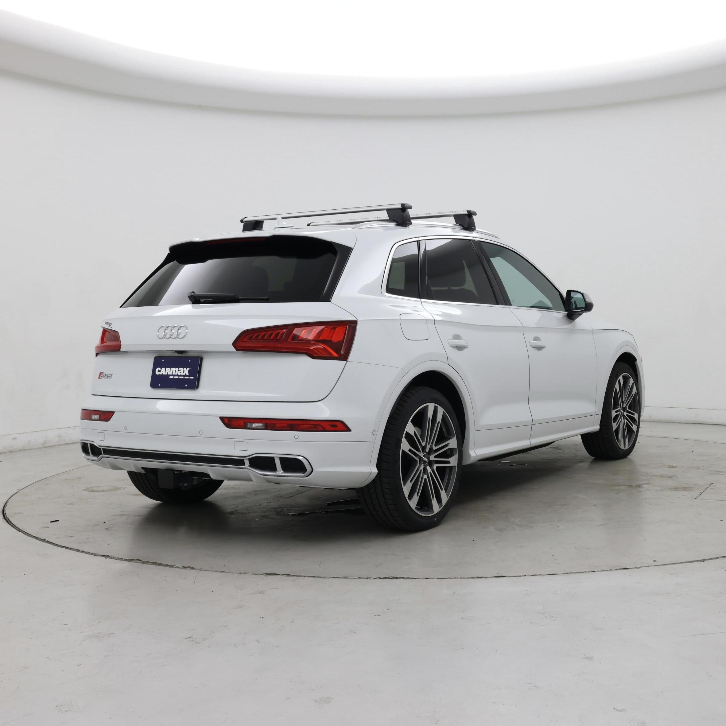 Thumbnail: 2019 Audi SQ5 - 8