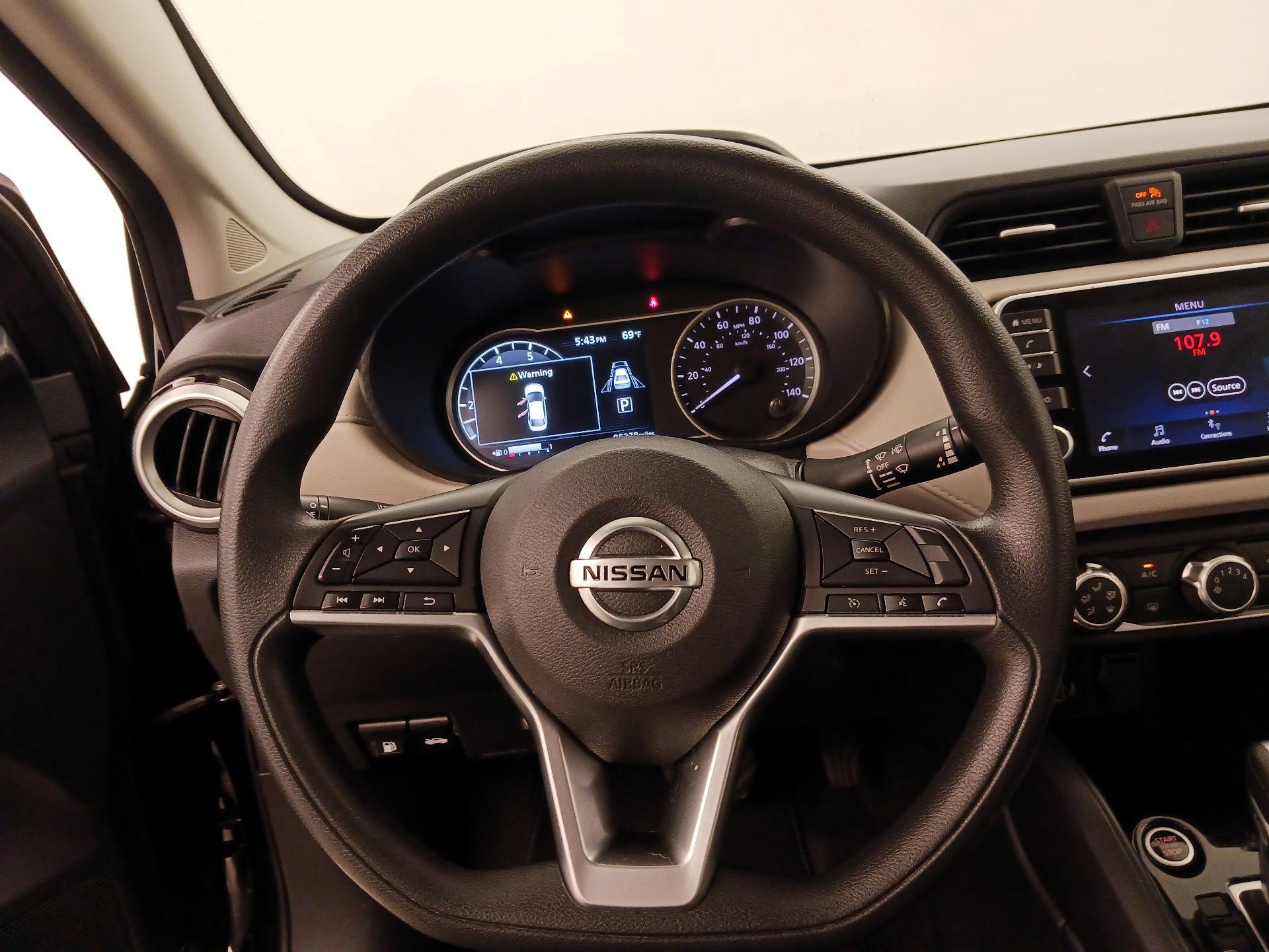 Thumbnail: 2021 Nissan Versa - 10