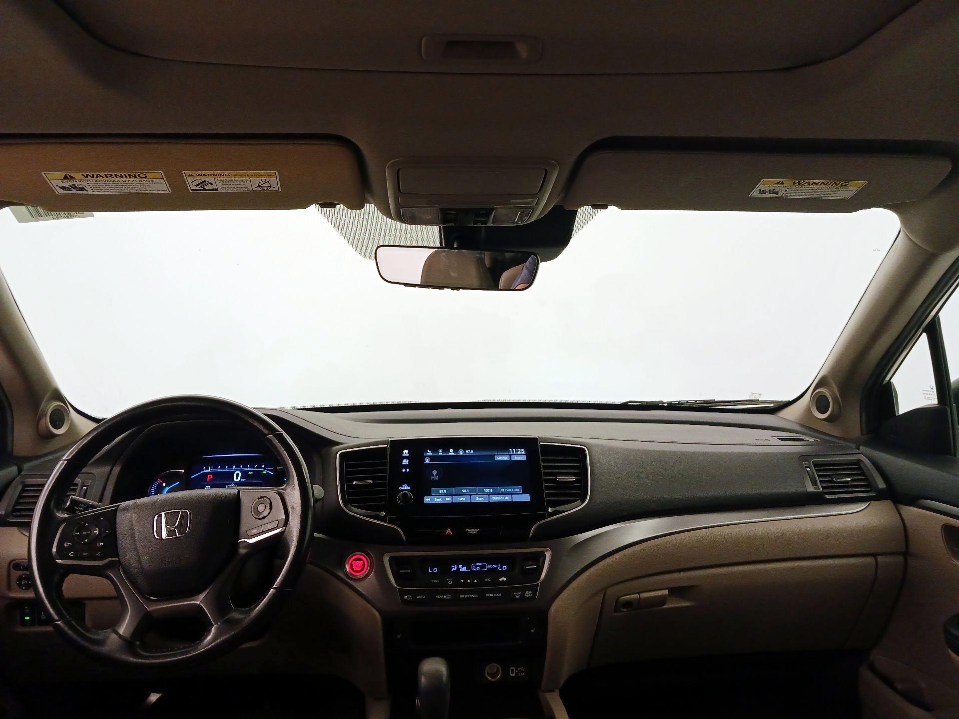 Thumbnail: 2019 Honda Pilot - 9