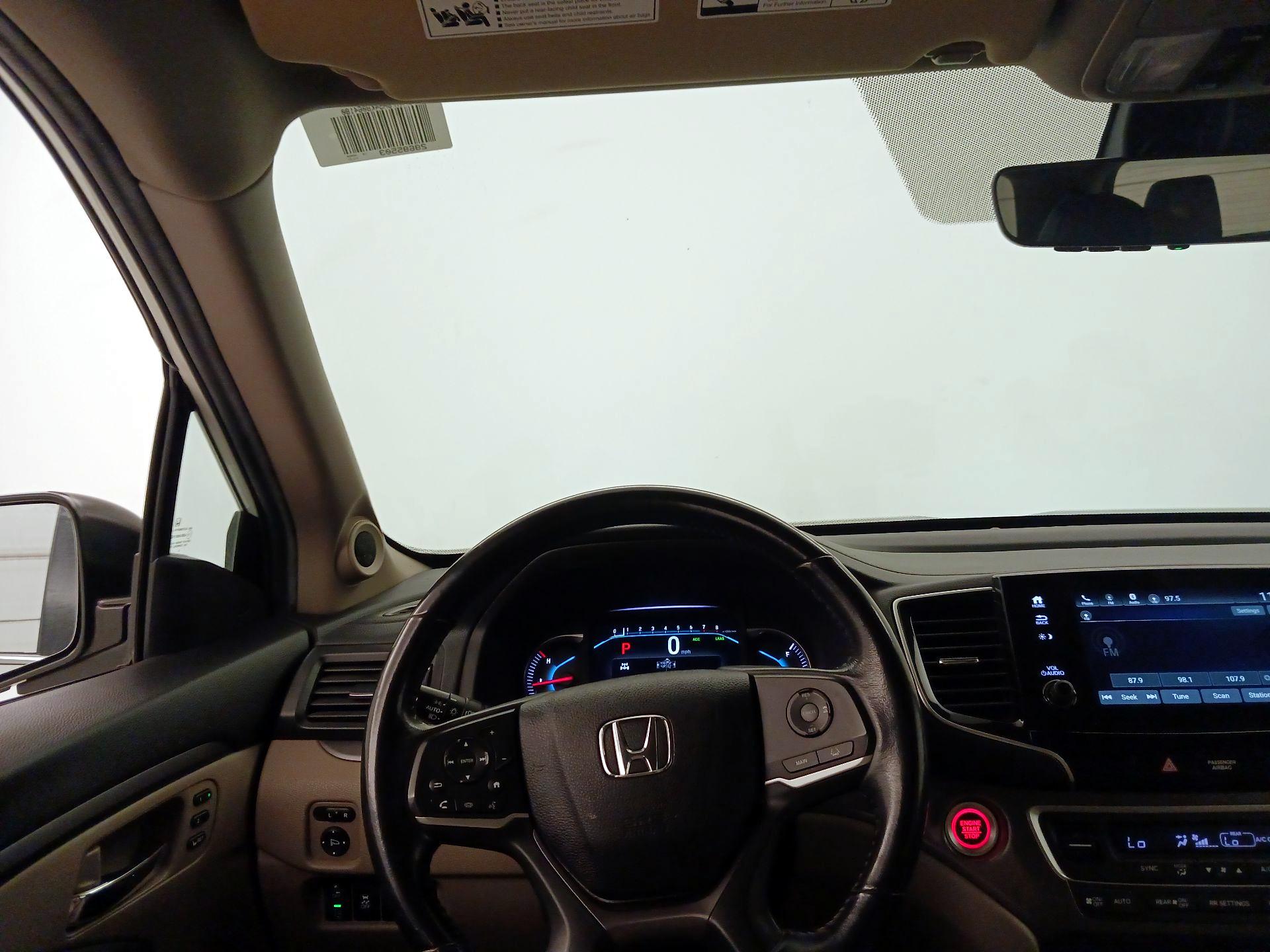 Thumbnail: 2019 Honda Pilot - 10