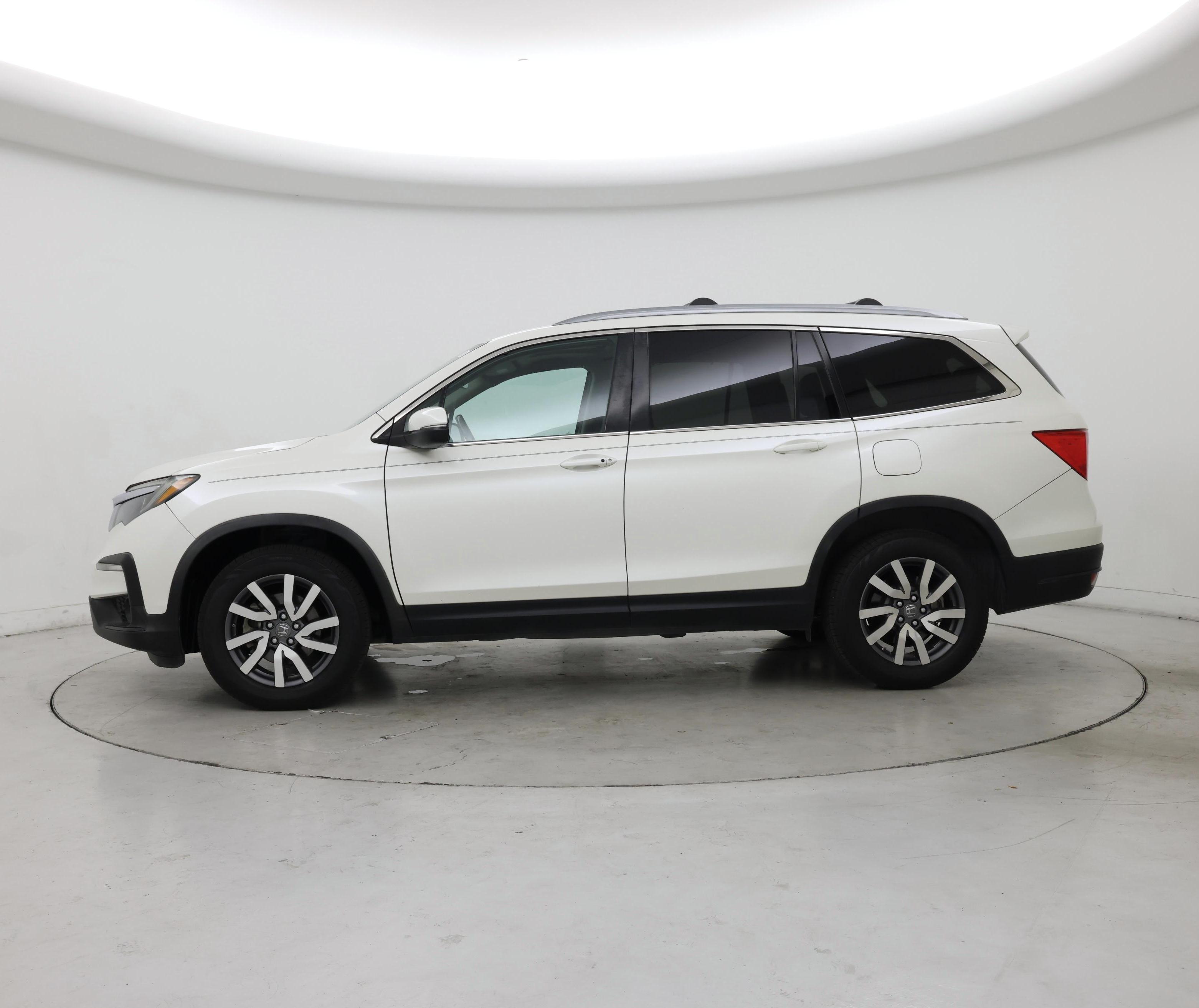 Thumbnail: 2019 Honda Pilot - 3
