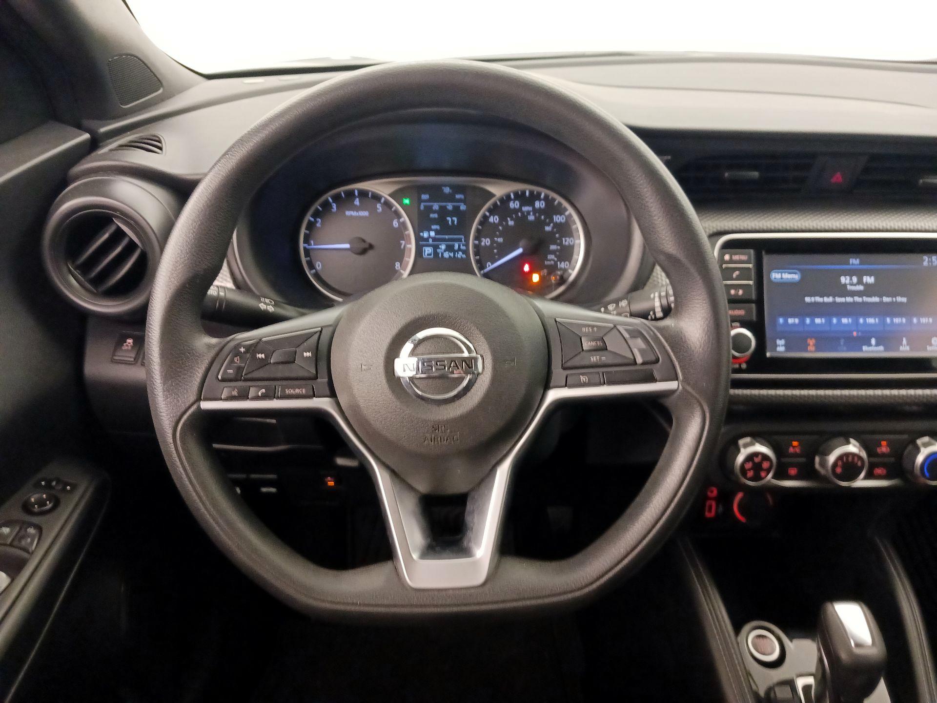 Thumbnail: 2019 Nissan Kicks - 10