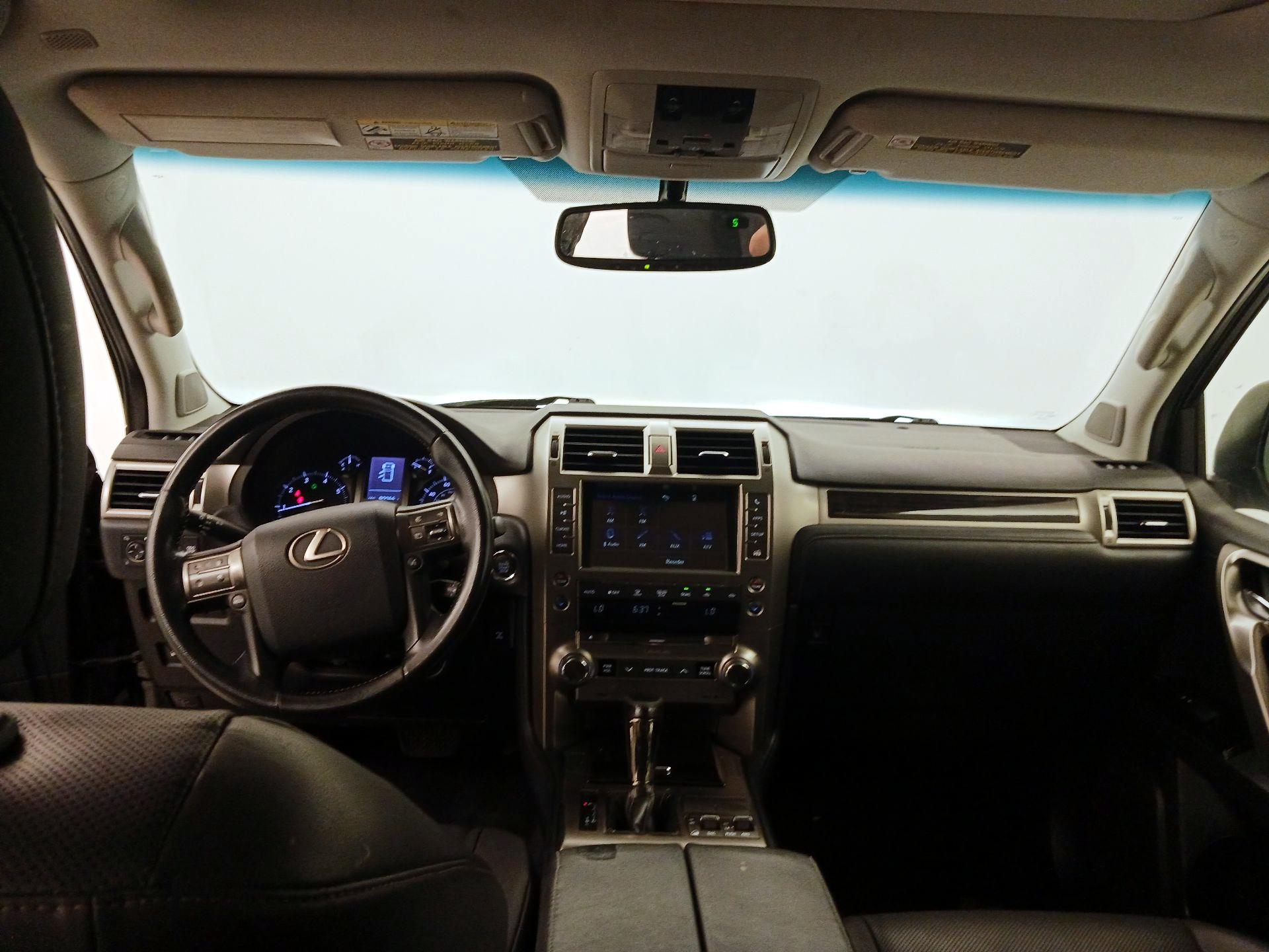 Thumbnail: 2019 Lexus GX - 9