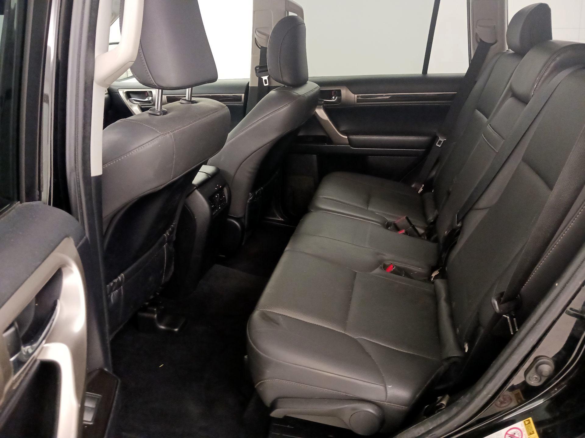 Thumbnail: 2019 Lexus GX - 20