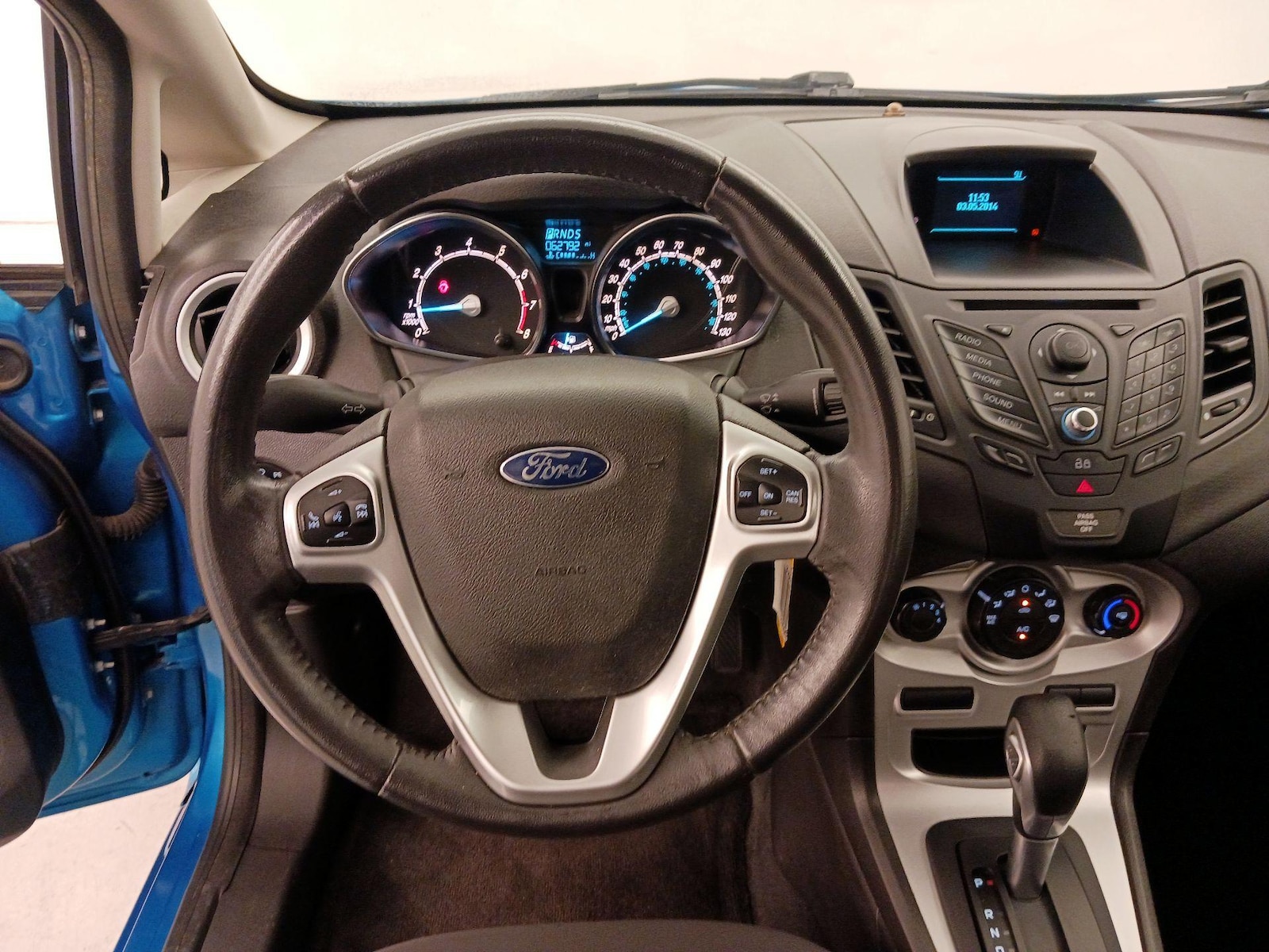2014 Ford Fiesta SE - Photo 11