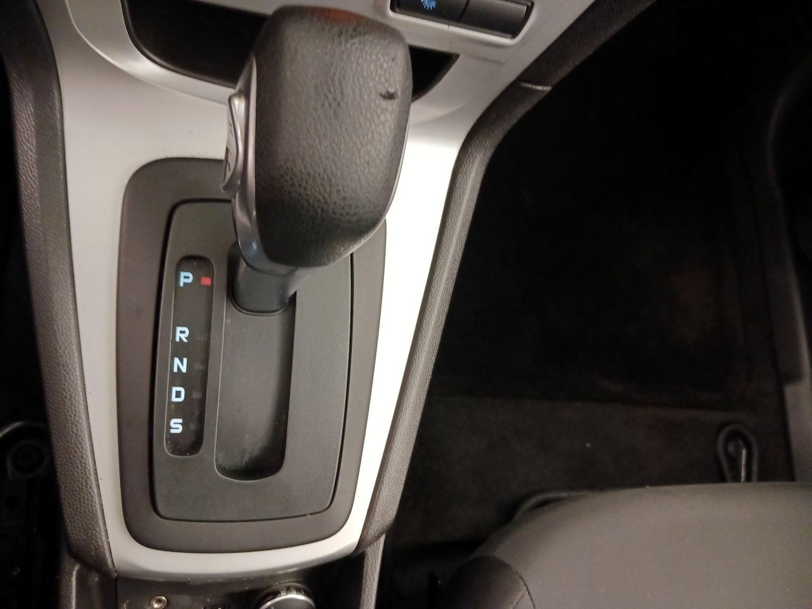 2014 Ford Fiesta SE - Photo 17