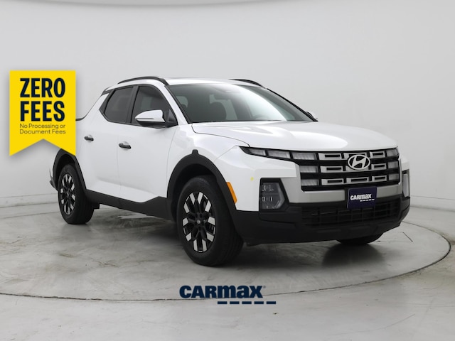 White 2025 Hyundai Santa Cruz Pickup Truck Front-Wheel Drive Automatic