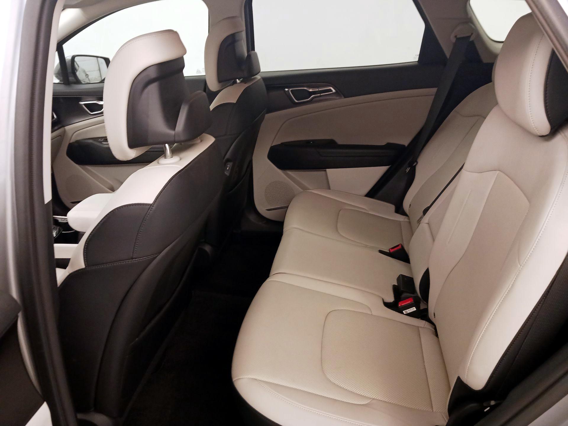 Thumbnail: 2024 Kia Sportage - 19