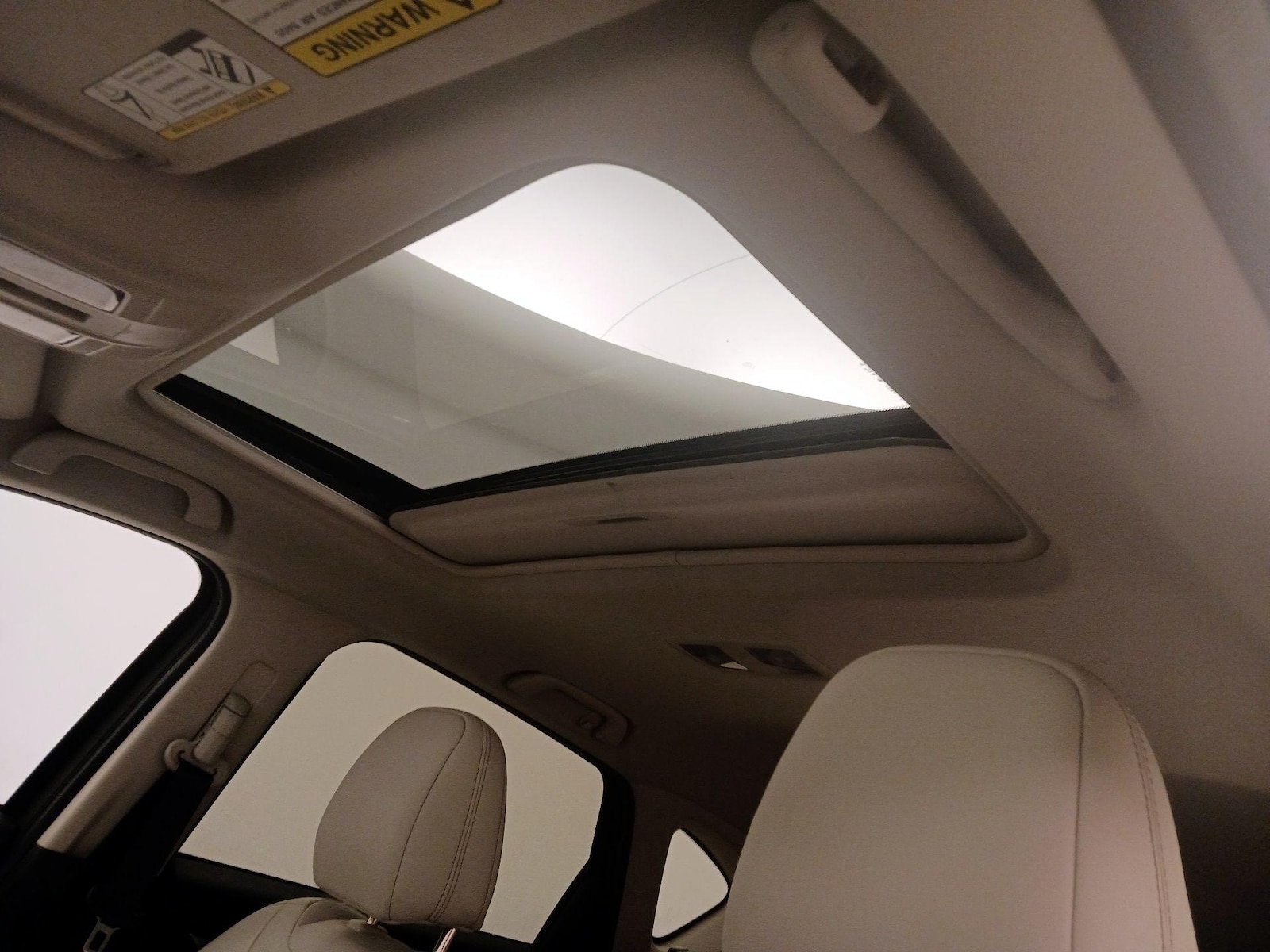 Sunroof(s) & Overhead Airbags