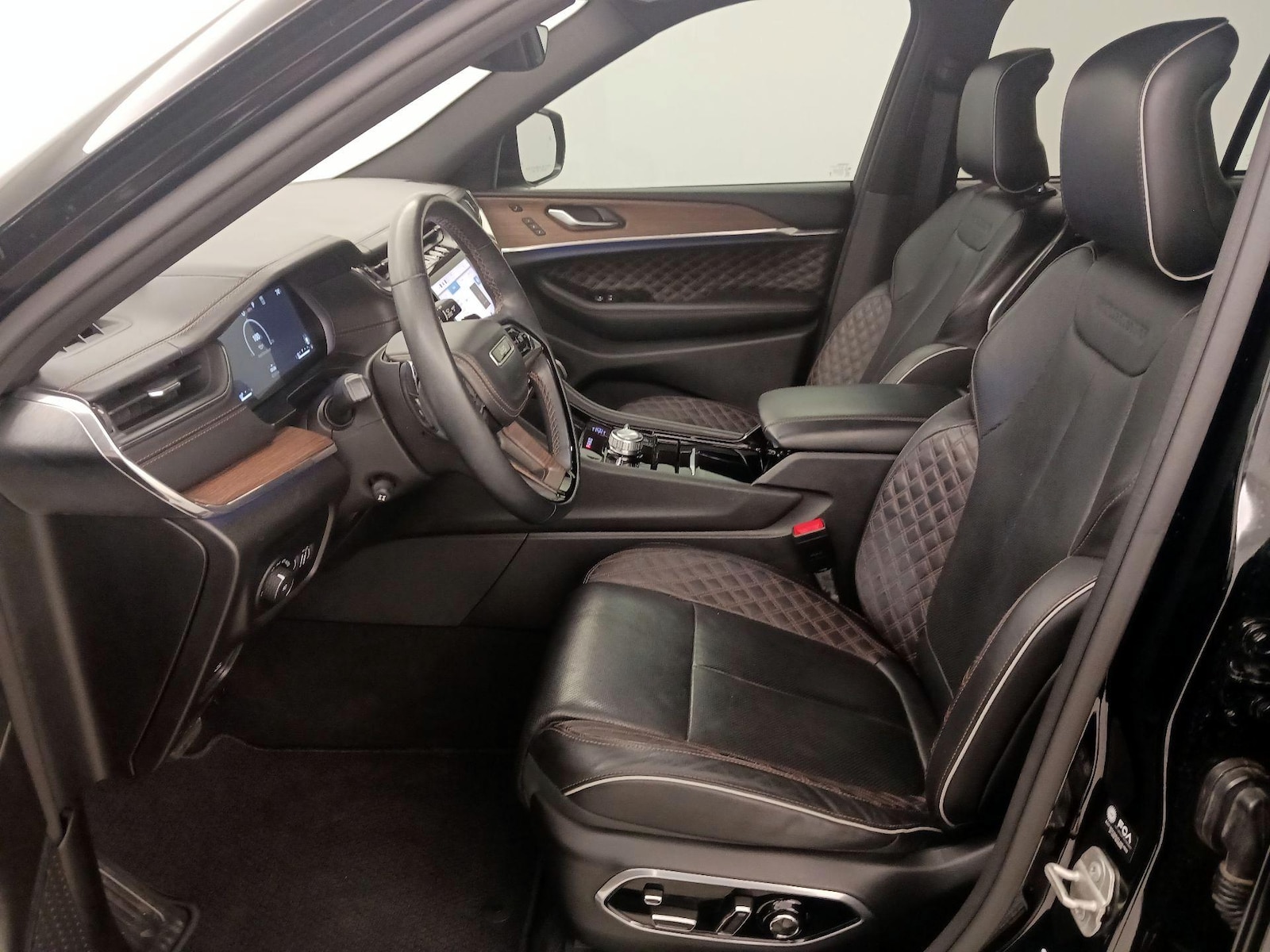 2023 Jeep Grand Cherokee Summit - Photo 12
