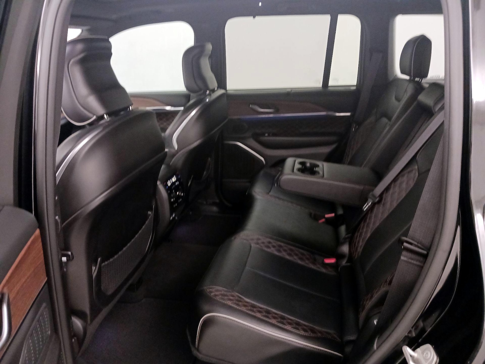 2023 Jeep Grand Cherokee Summit - Photo 20