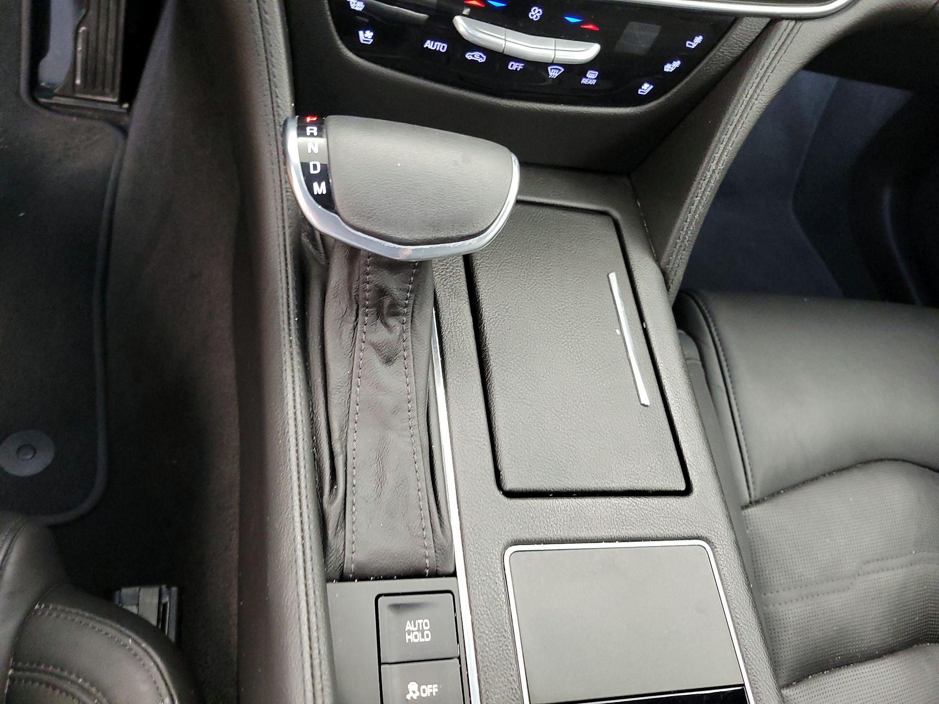 Thumbnail: 2017 Cadillac CT6 - 18