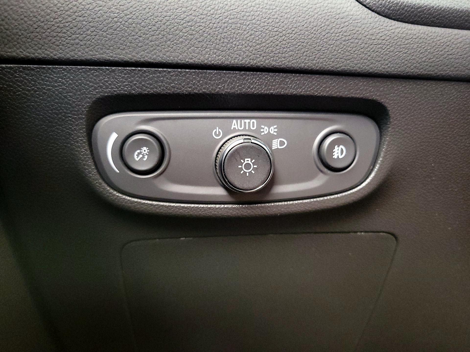 Thumbnail: 2023 Buick Encore GX - 13