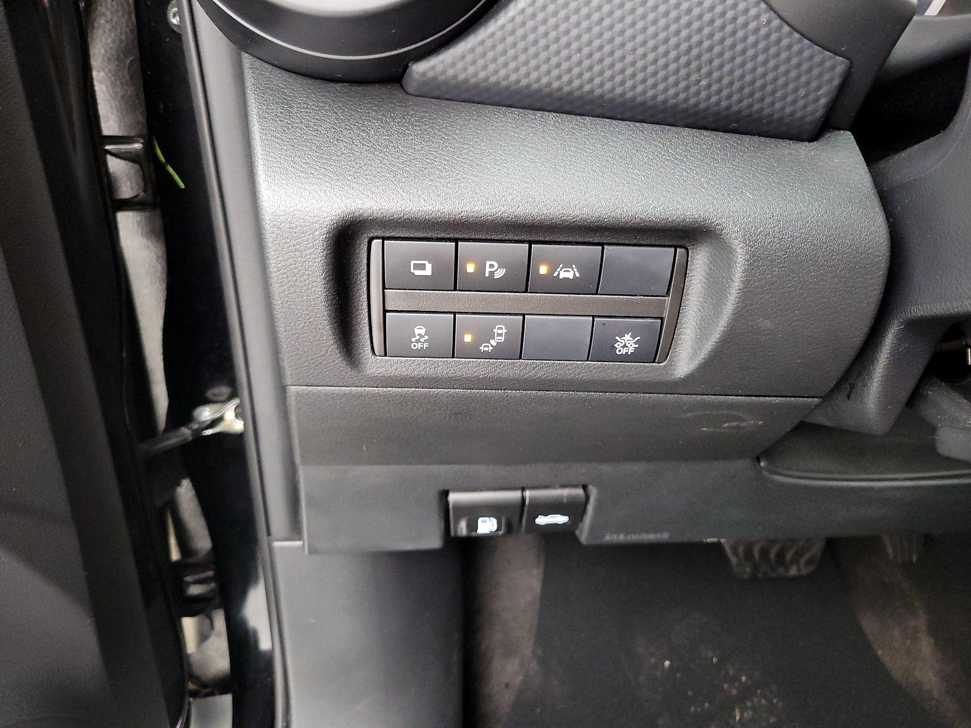 Thumbnail: 2021 Nissan Kicks - 13