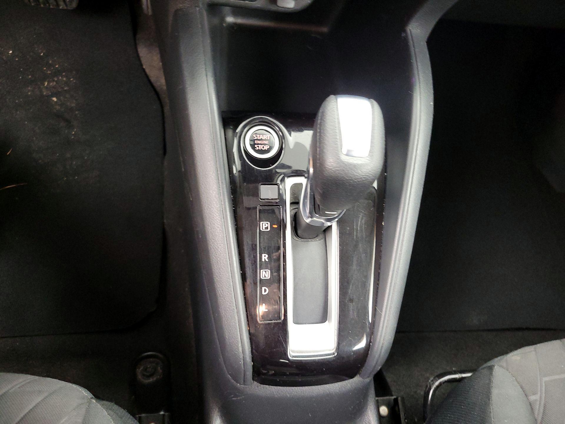 Thumbnail: 2021 Nissan Kicks - 17